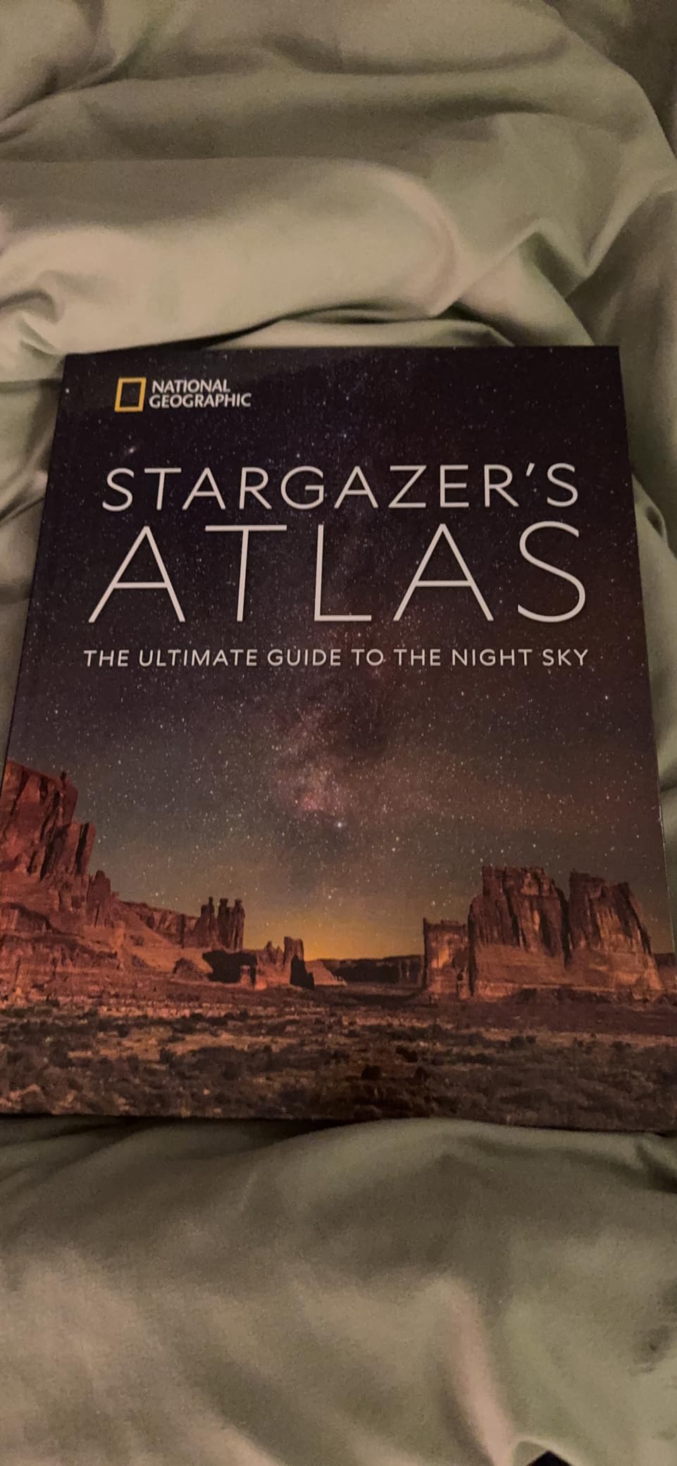 National Geographic Stargazer's Atlas: The Ultimate Guide to the Night Sky customer photo 2