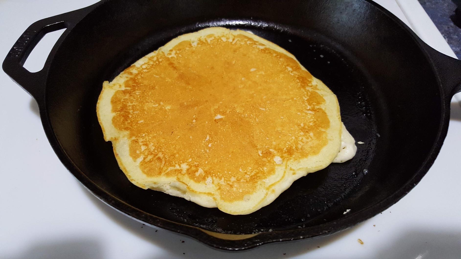Lodge Pre-Seasoned Cast Iron Skillet, PFAS-Free, 10.25 Inches customer photo 1