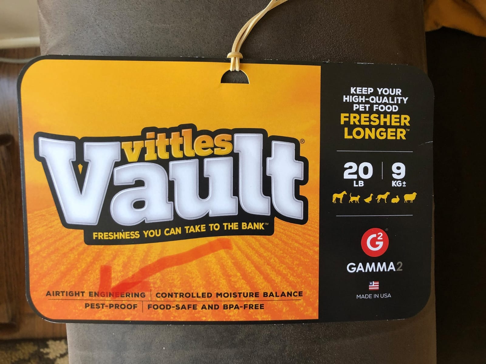 Gamma2 Vittles Vault Dog Food Storage Container, Dry Pet Food, 20 Pounds customer photo 2