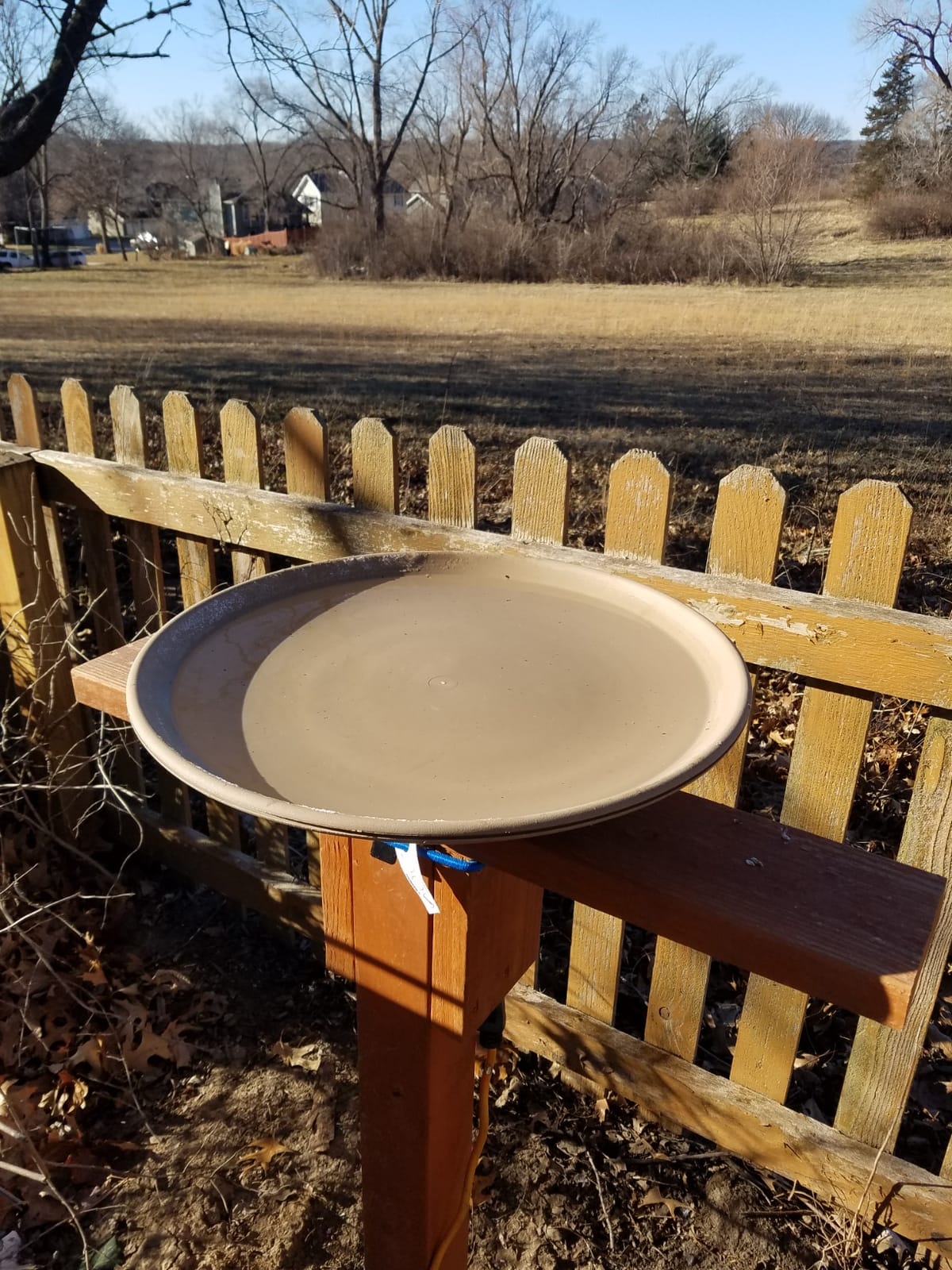 Allied Precision Industries (650) Heated Bird Bath with Mounting Bracket, Light Stone Color, 20