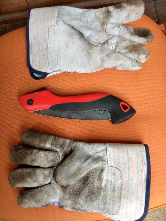 Corona RS 7245 Razor Tooth Folding Saw, 7-Inch Curved Blade, Steel customer photo 2
