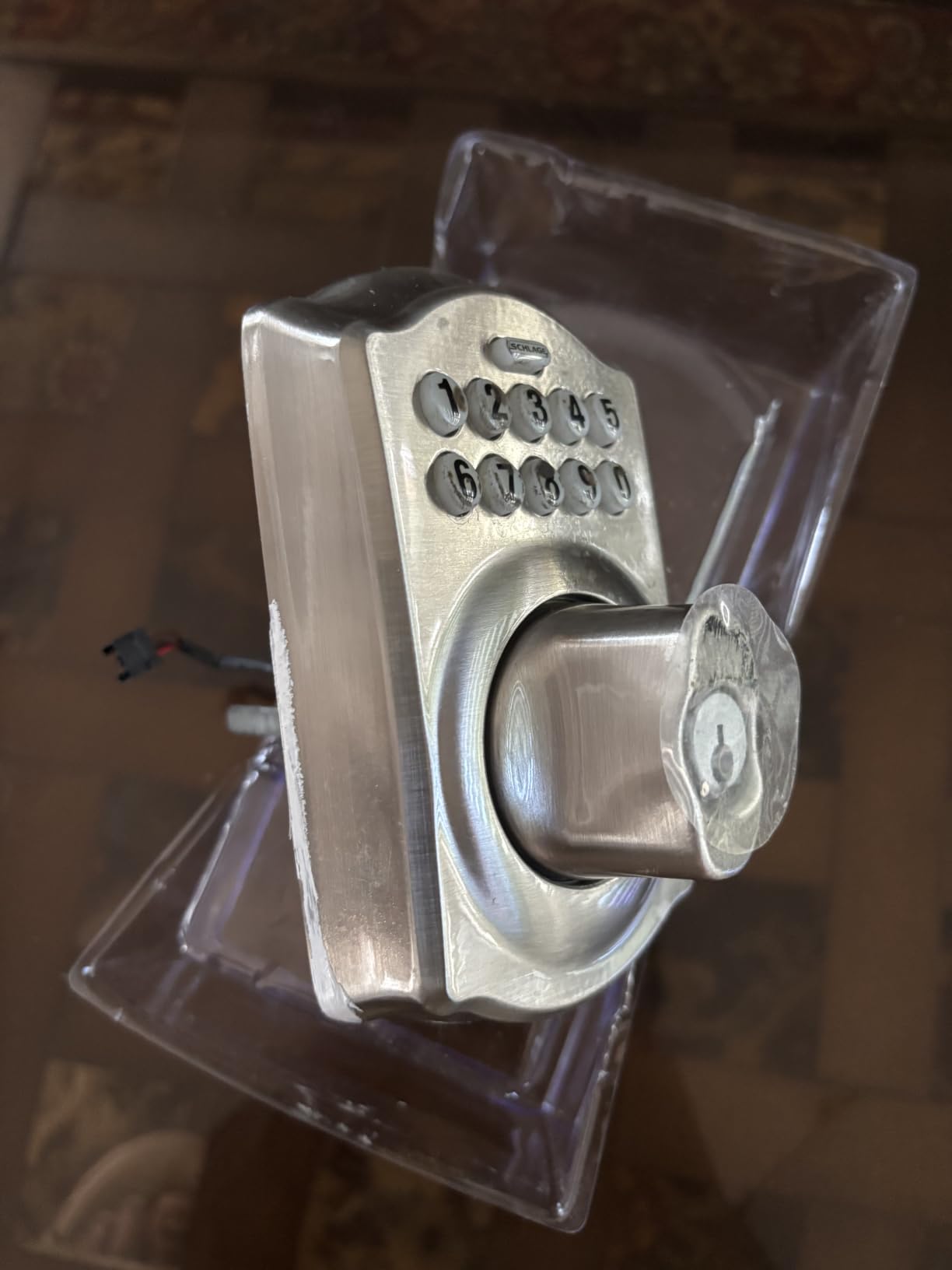 Schlage Electronic Keypad Deadbolt Lock, Camelot Trim, Aged Bronze customer photo 1