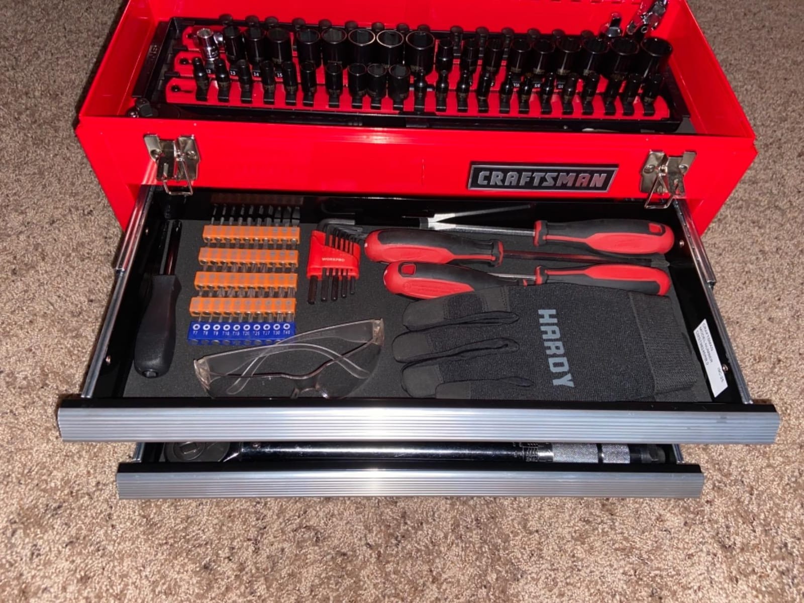 Craftsman 3-Drawer Metal Portable Chest Toolbox Red customer photo 1