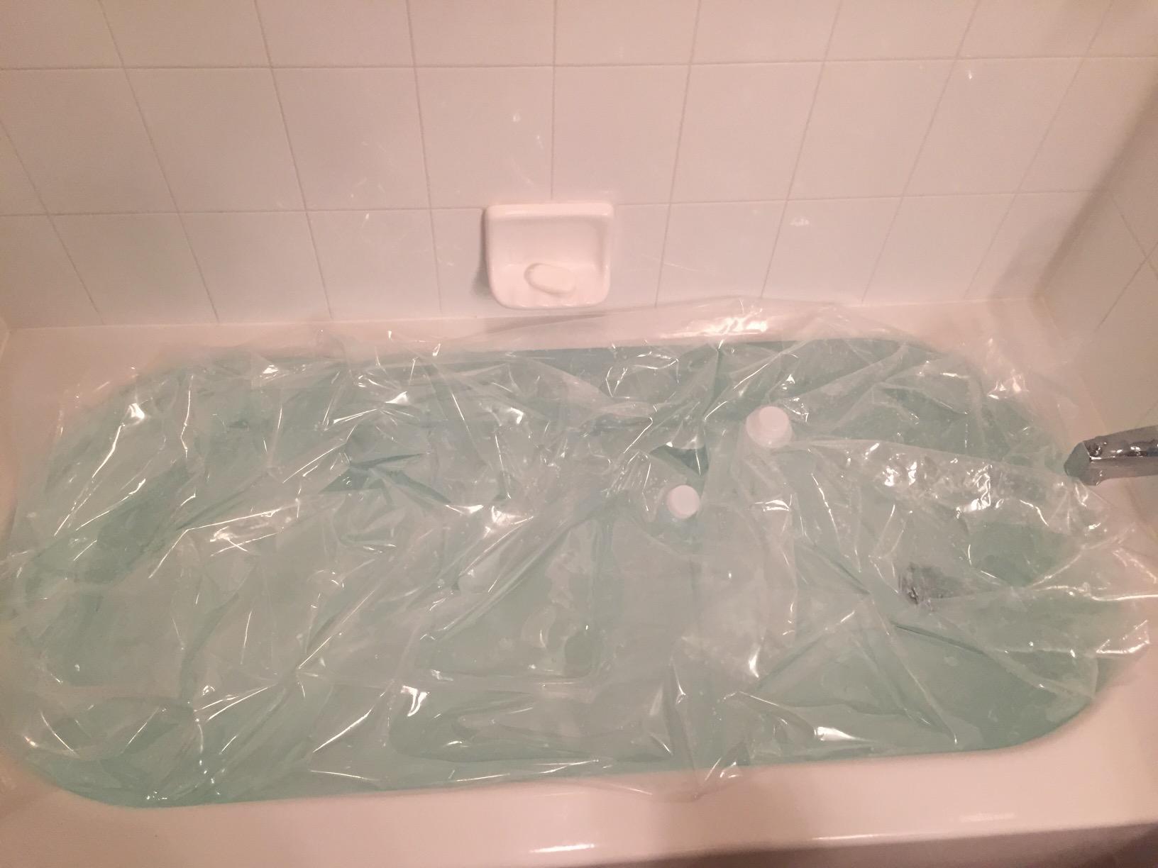 waterBOB Bathtub Emergency Water Storage Bladder Up To 100 Gallon Capacity - Food Grade Liner with Hand Pump for Hurricane and Disaster Preparedness - BPA Free Drinking Water Container customer photo 1