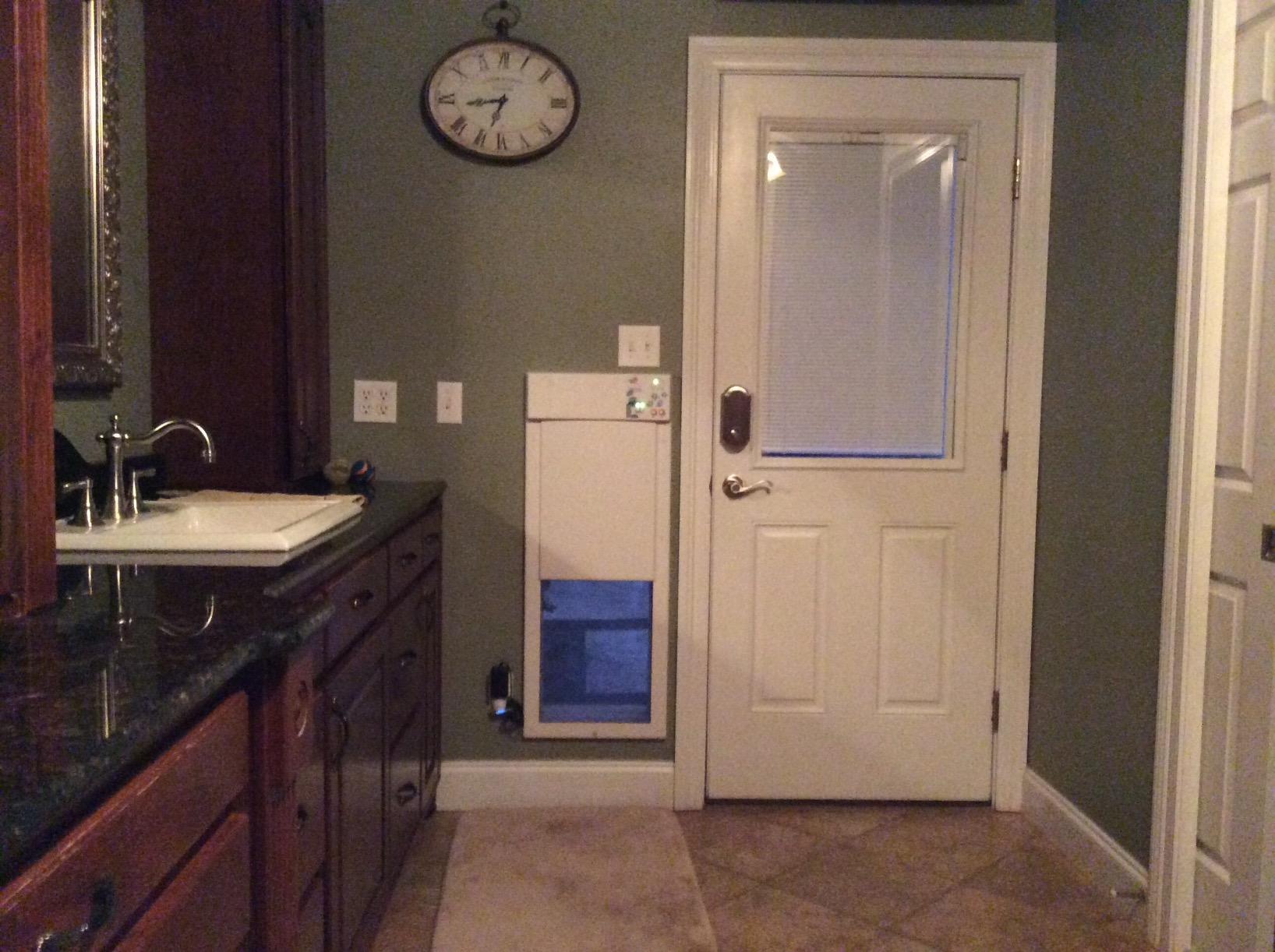 Genuine Power Pet Fully Automatic Pet Door from High Tech Pet Brand. Pet Collar Operated, 4 Way Access, Directional Sensing, Dead Bolt Lock, Air Tight, Quick, Quiet Operation, USA Customer Service customer photo 1
