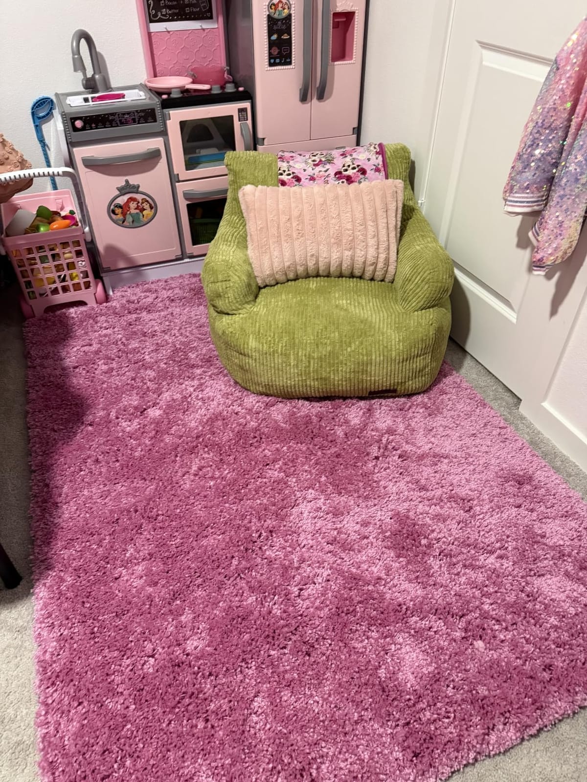 SAFAVIEH Area Rug 8x10 - California Shag Collection - Large - Beige, Non-Shedding & Easy to Clean, Ultra Plush Thick Pile, Ideal for Living Room, Bedroom, Dining Space (SG151-1313) customer photo 1