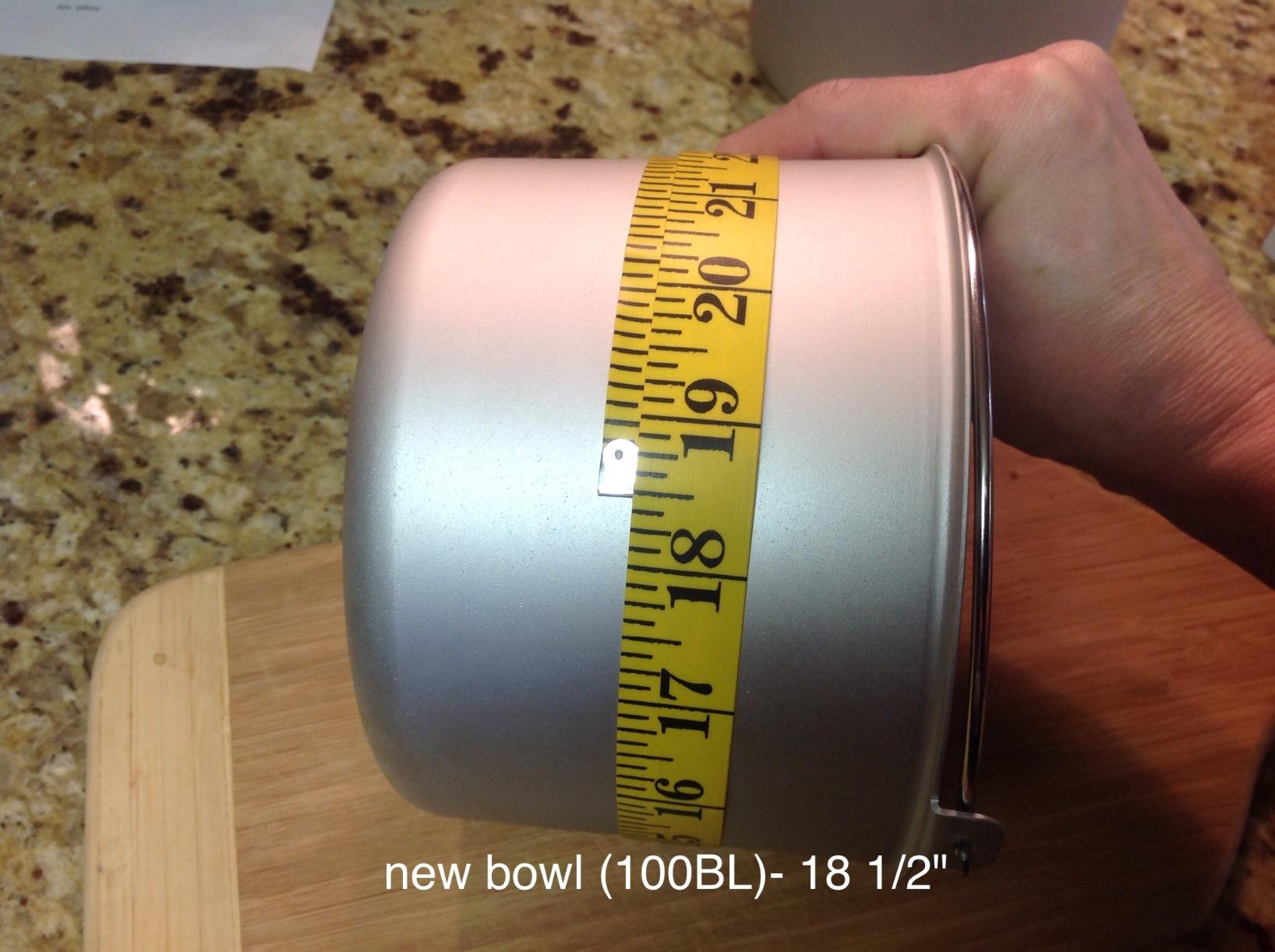 Cuisinart 1.5-Quart Ice Cream Maker and Gelato Machine, Makes Frozen Yogurt and Sorbet, Fully Automatic with Commercial-Quality Compressor and 2 Churning Paddles, ICE-100, Black/Stainless customer photo 2
