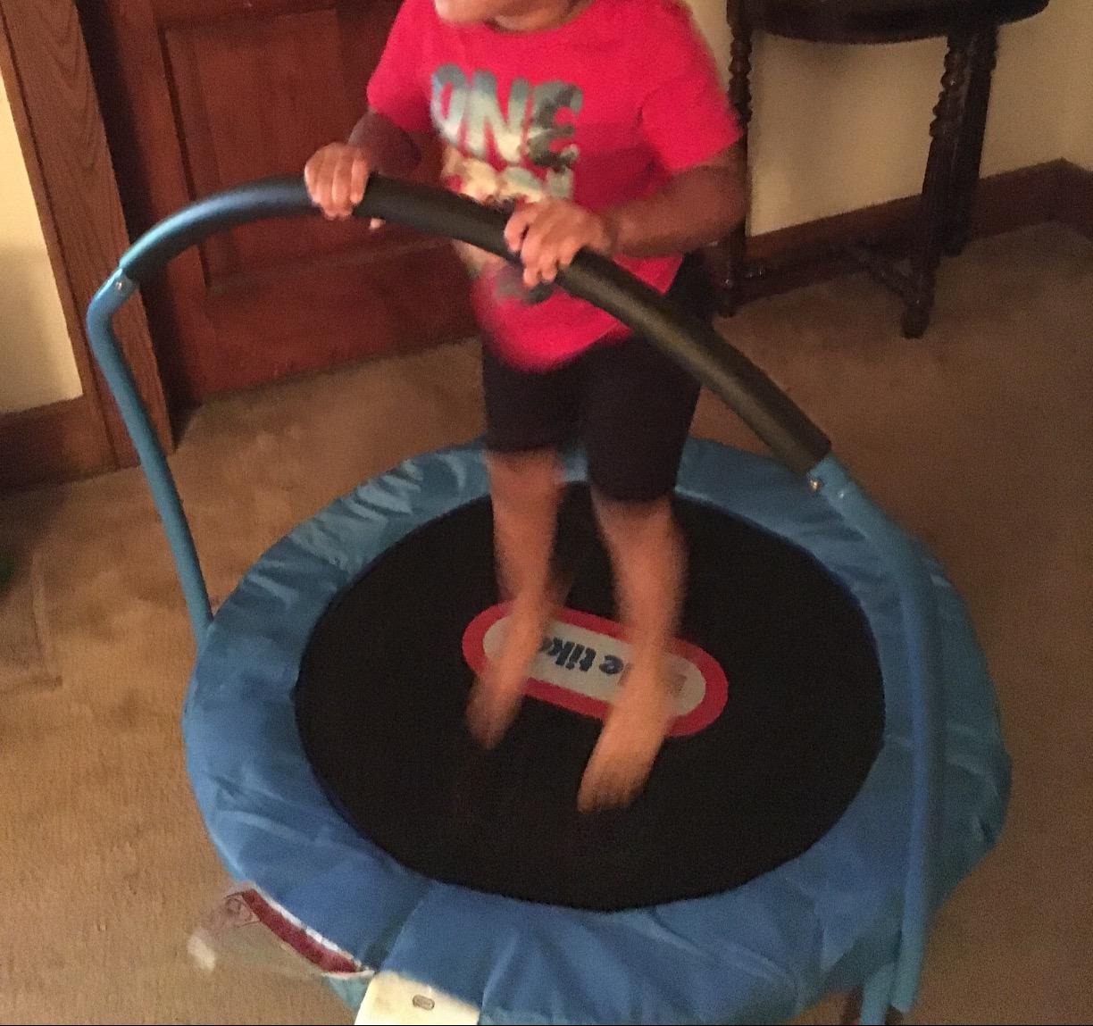 Little Tikes 3' Trampoline – (Amazon Exclusive) customer photo 1