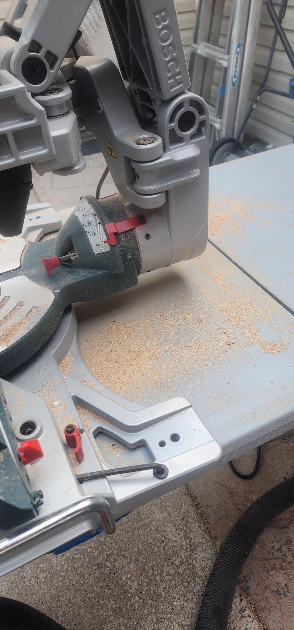 BOSCH 15.0 Amp CM10GD 10 In. Dual-Bevel Glide Miter Saw for Woodworking customer photo 2