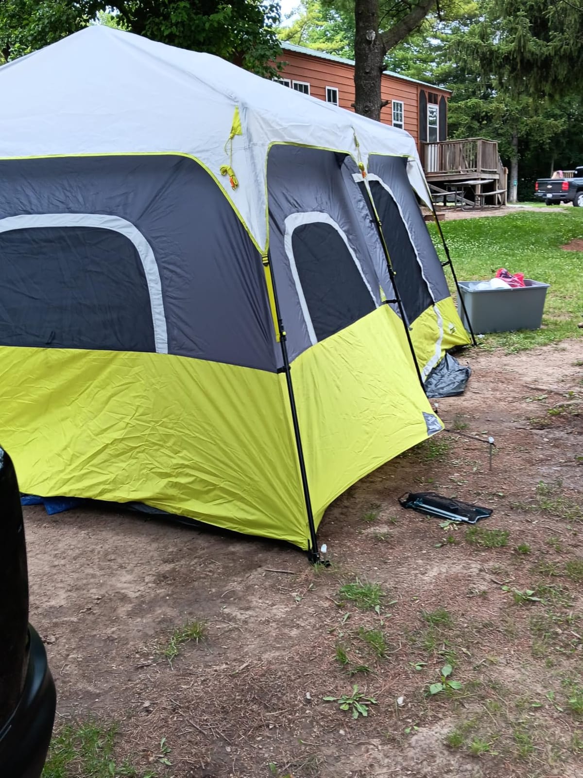 Core 9 Person Instant Cabin Tent - 14' x 9', Green (40008) customer photo 2