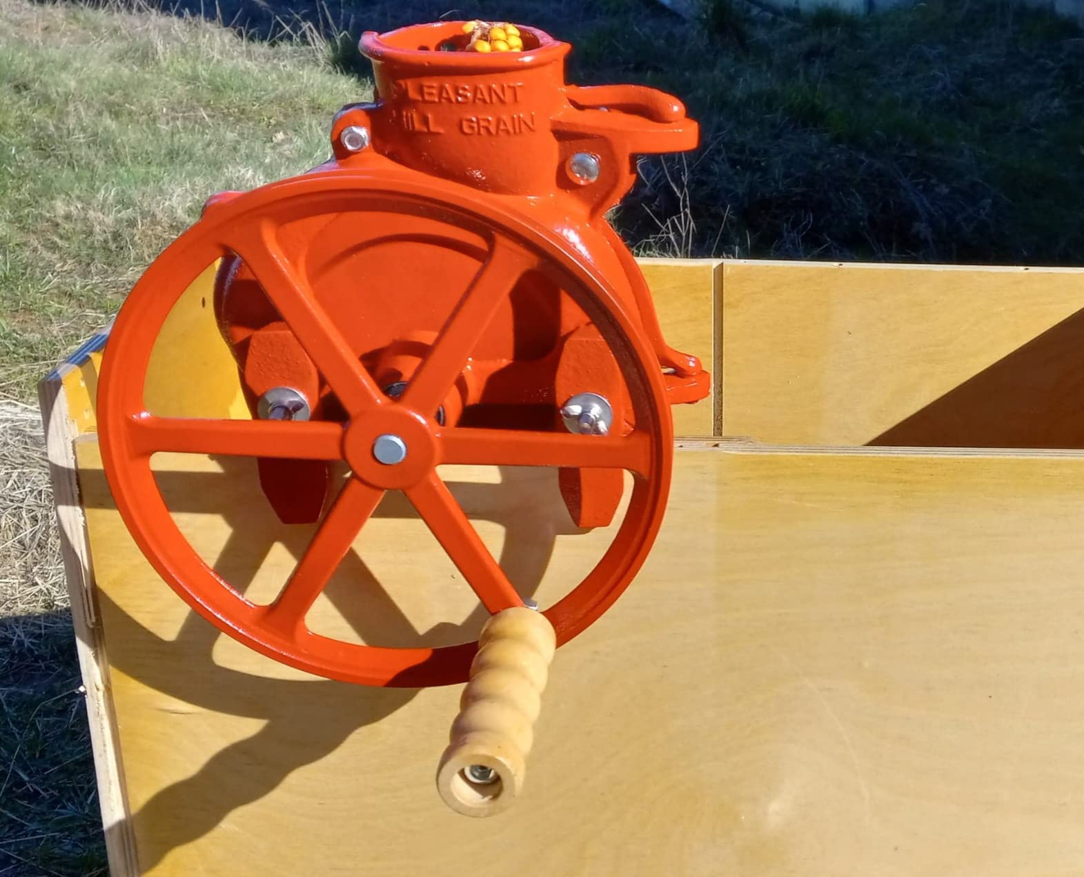 Maximizer Corn Sheller (Red), Manual Hand Crank Thresher, Walnut Shucker/Huller … customer photo 2