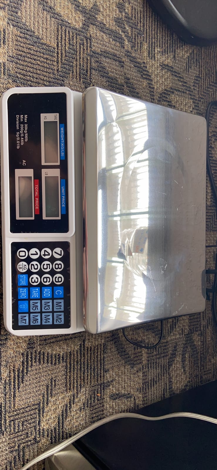 Safstar Electronic Price Computing Scale LCD Digital Commercial Food Meat Weighting Scale 66 Ib Capacity customer photo 1