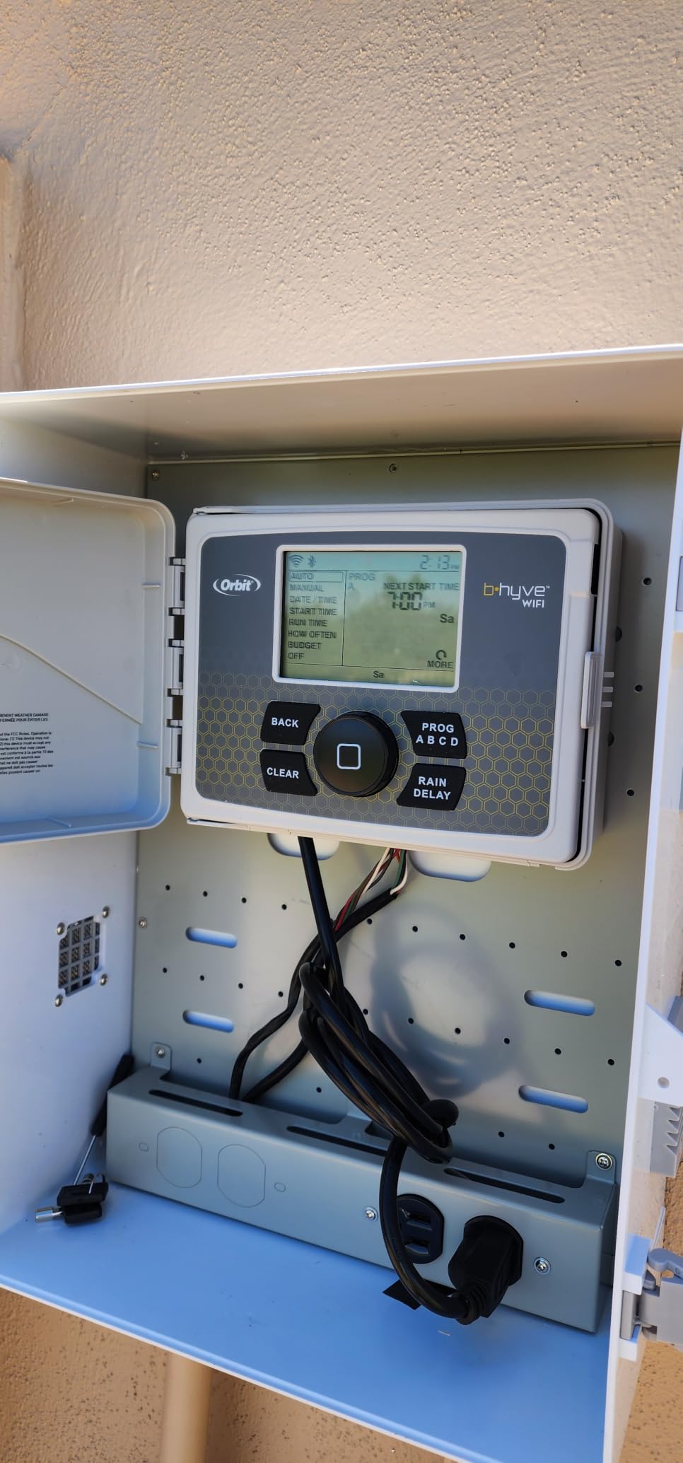 Orbit B-hyve Smart Sprinkler Controller, 6-Zone - 57946 customer photo 1