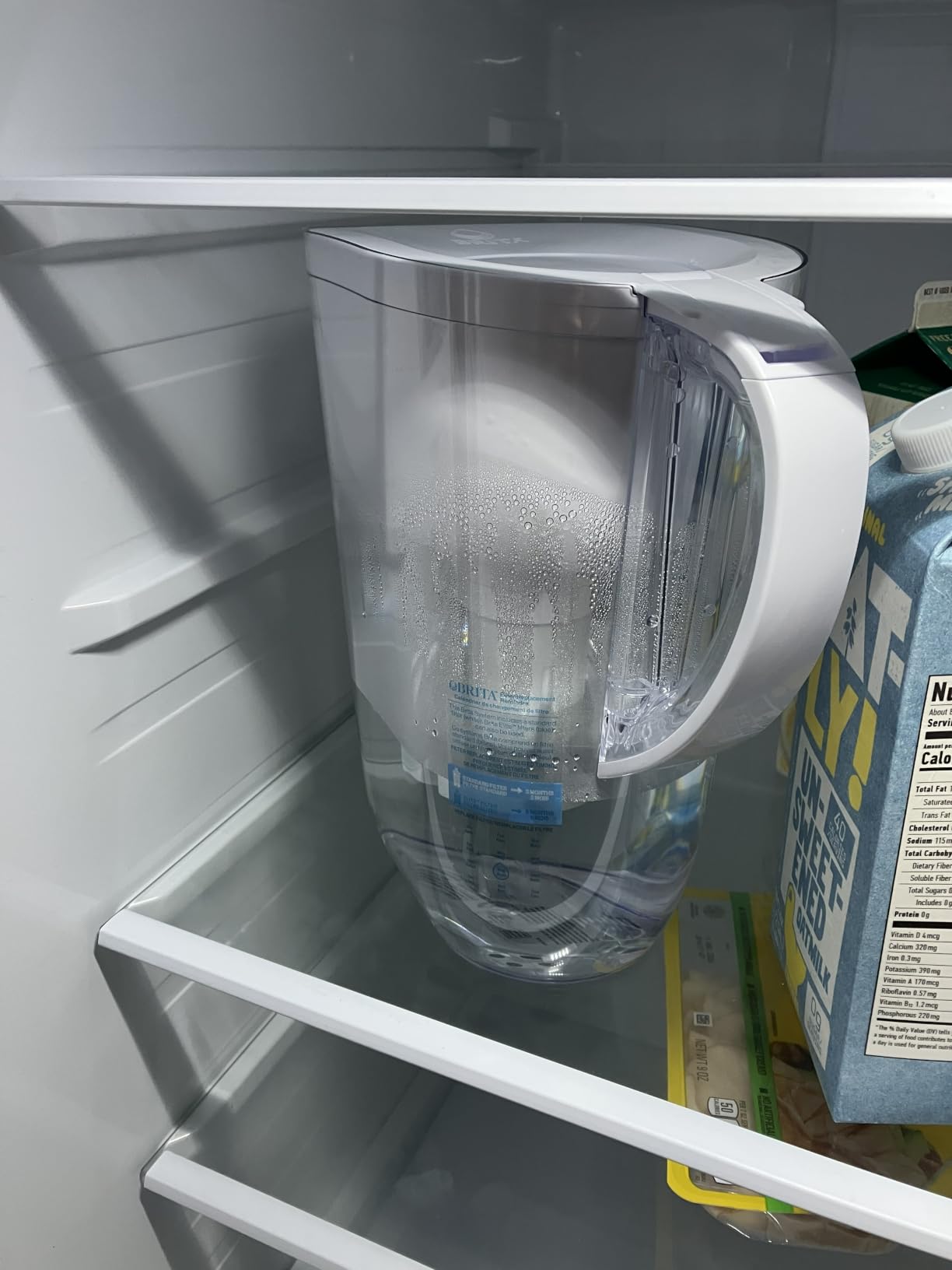 Brita Large 10 Cup Water Filter Pitcher, Includes 1 Filter, Bright White customer photo 2
