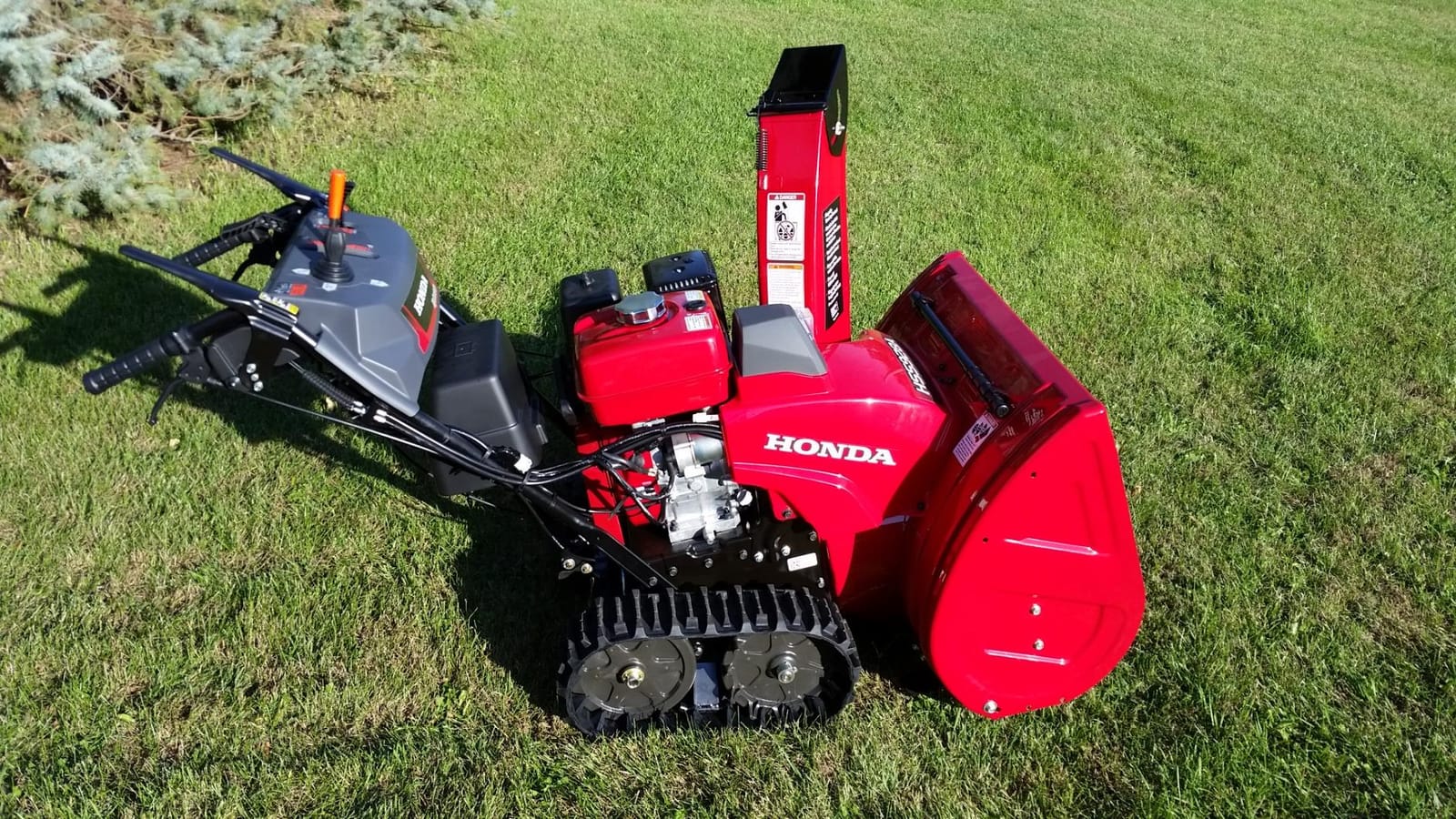 Honda HSS928 28-Inch Two Stage Snow Blower (HSS928AATD) customer photo 2