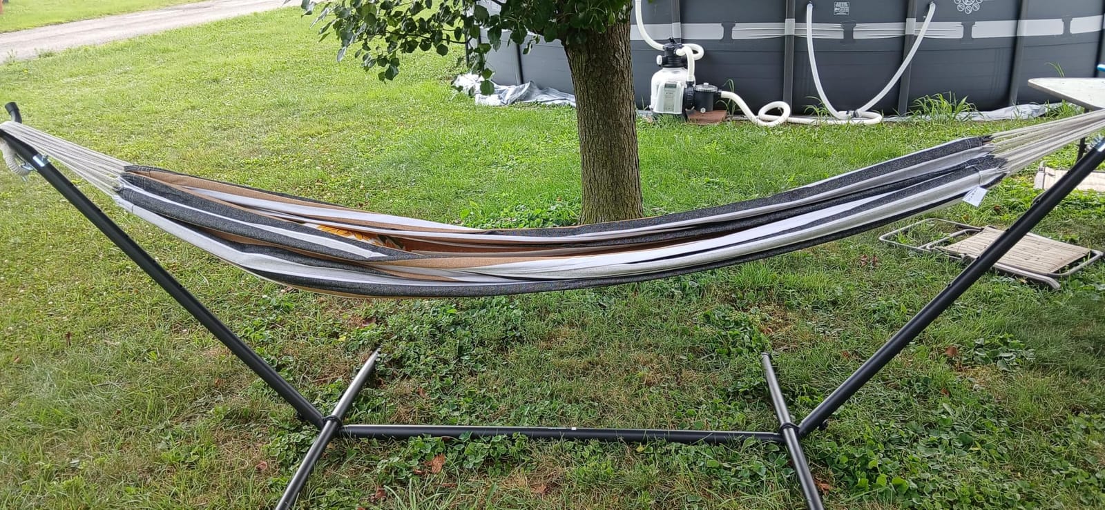 Amazon Basics Double Portable Hammock with Space Saving Steel Stand and Carrying Case, 2 Person, 470lb Capacity, Multi Color, 118