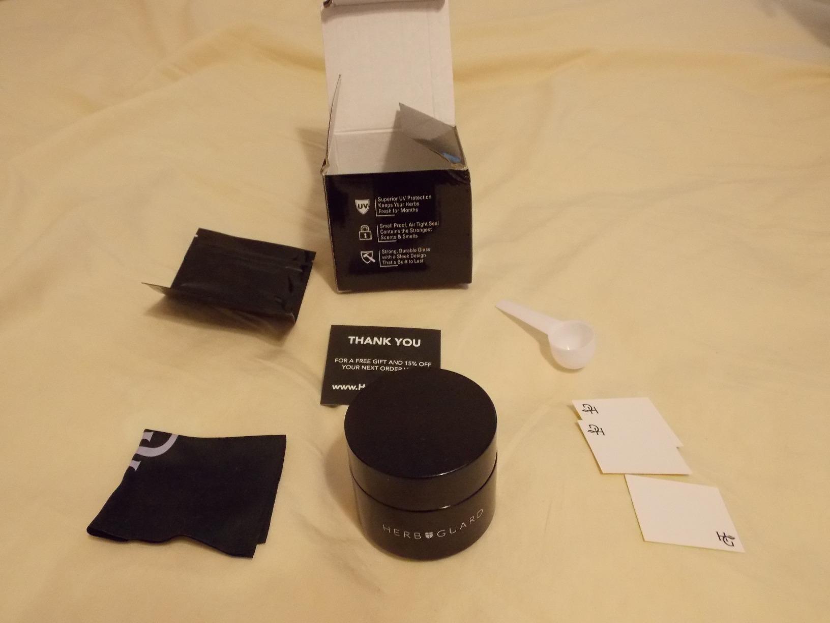 Herb Guard - Quarter Oz Ultraviolet Jar & Humidity Pack (100 ml) Airtight UV Protection Keeps Herbs Fresh for Months customer photo 2