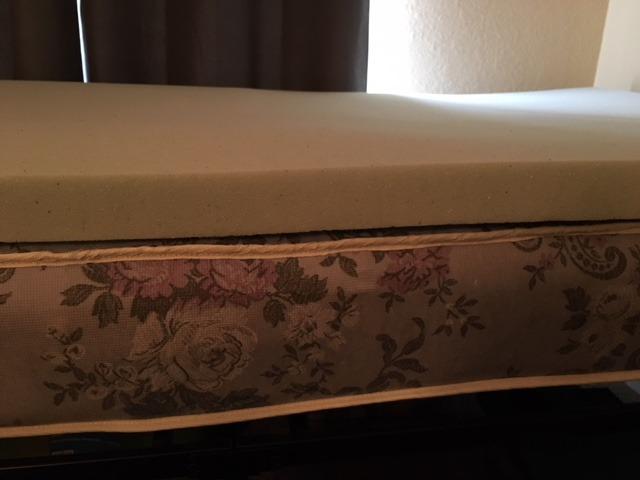 Linenspa Memory Foam Mattress Topper, Queen Size - 2 Inch Gel Infused Memory Foam - Plush Feel - Cooling and Pressure Relieving - CertiPUR Certified customer photo 1