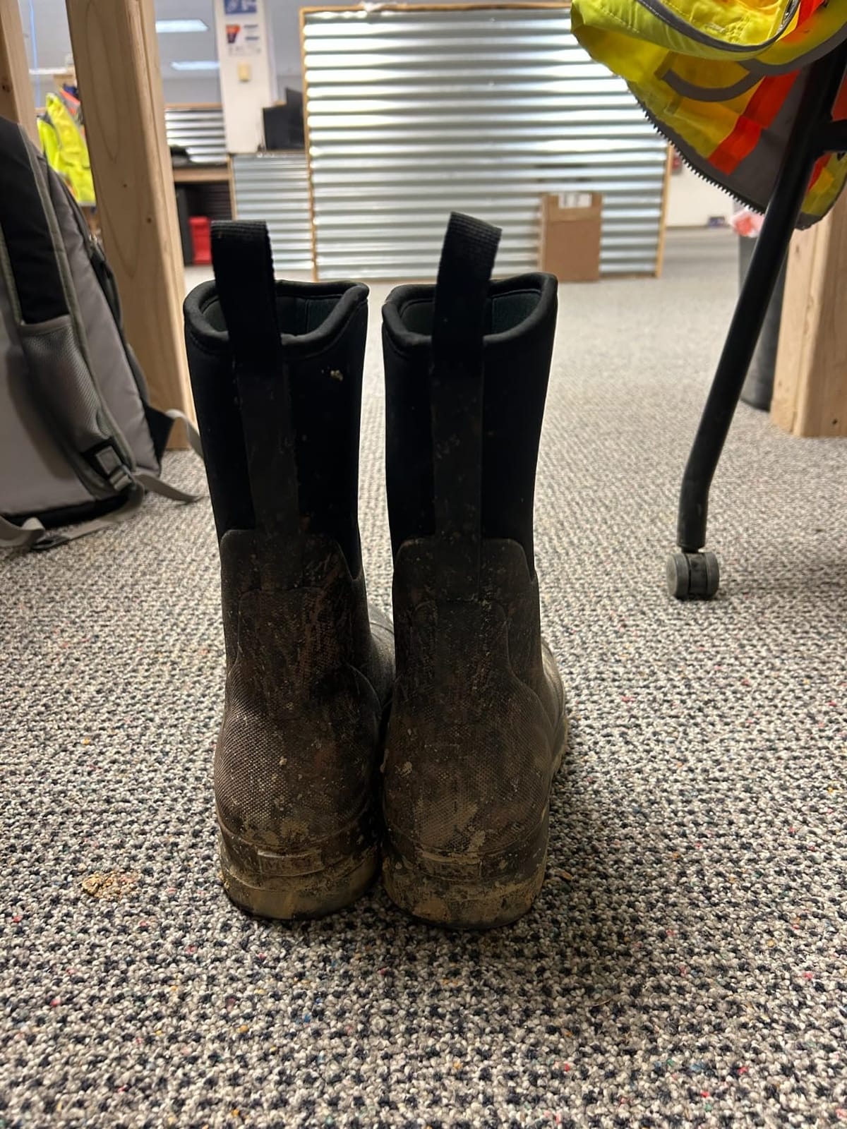 MUCK Women's Chore Classic Mid Boot customer photo 1