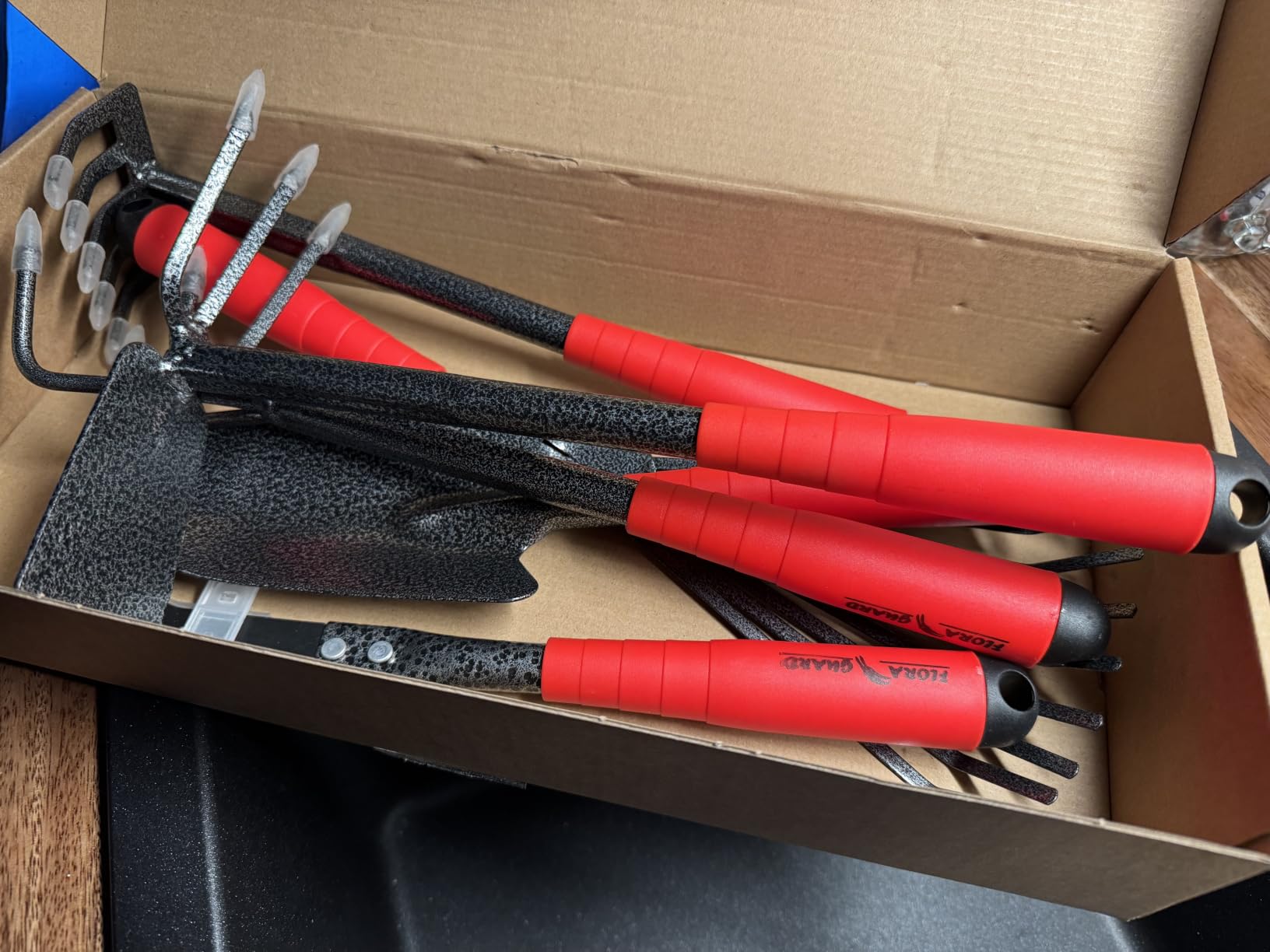 FLORA GUARD 6-Piece Garden Tool Set, Heavy Duty Steel Hand Tools customer photo 1