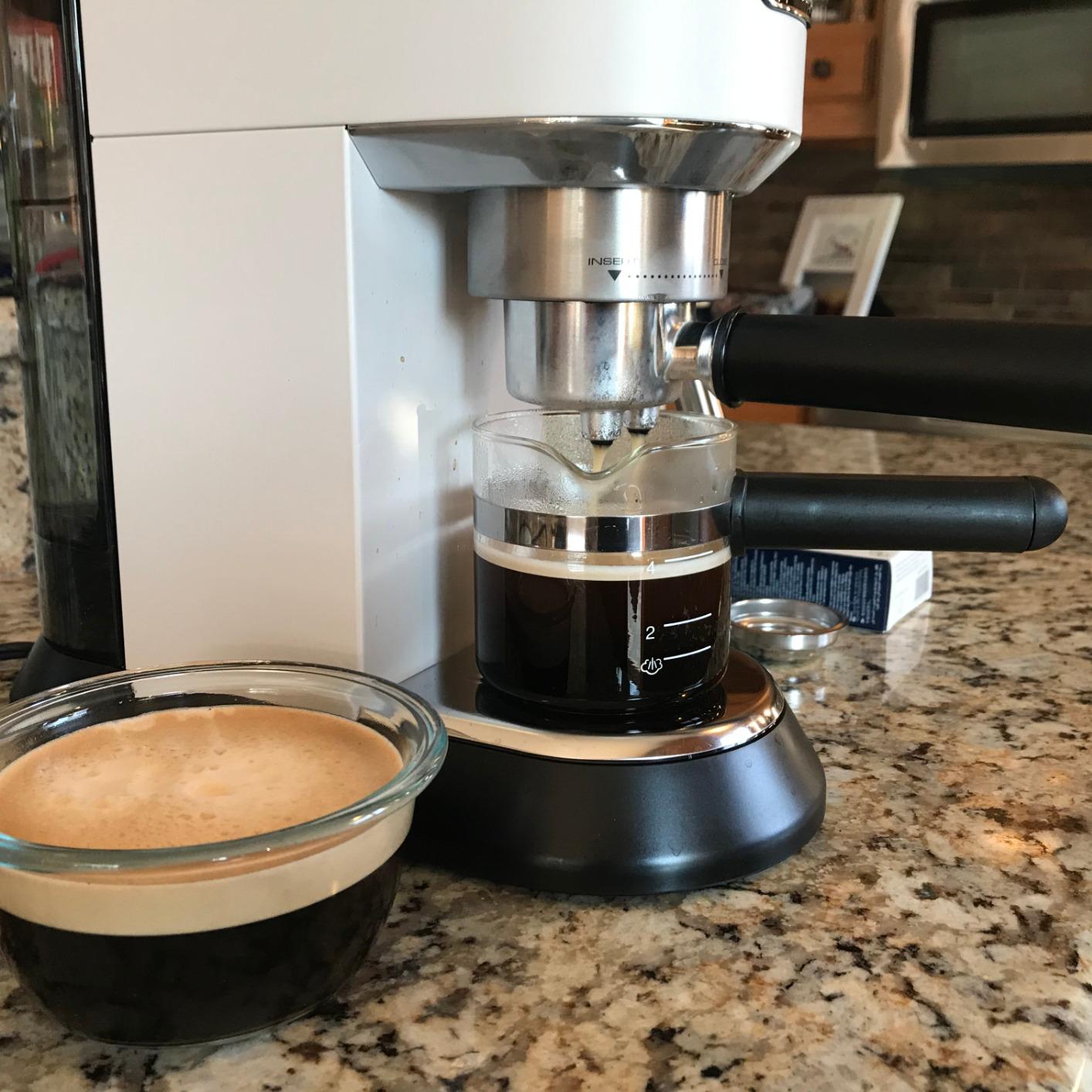 De'Longhi EC685M Dedica Deluxe Automatic Espresso Machine,35 oz, 1, Metallic customer photo 1