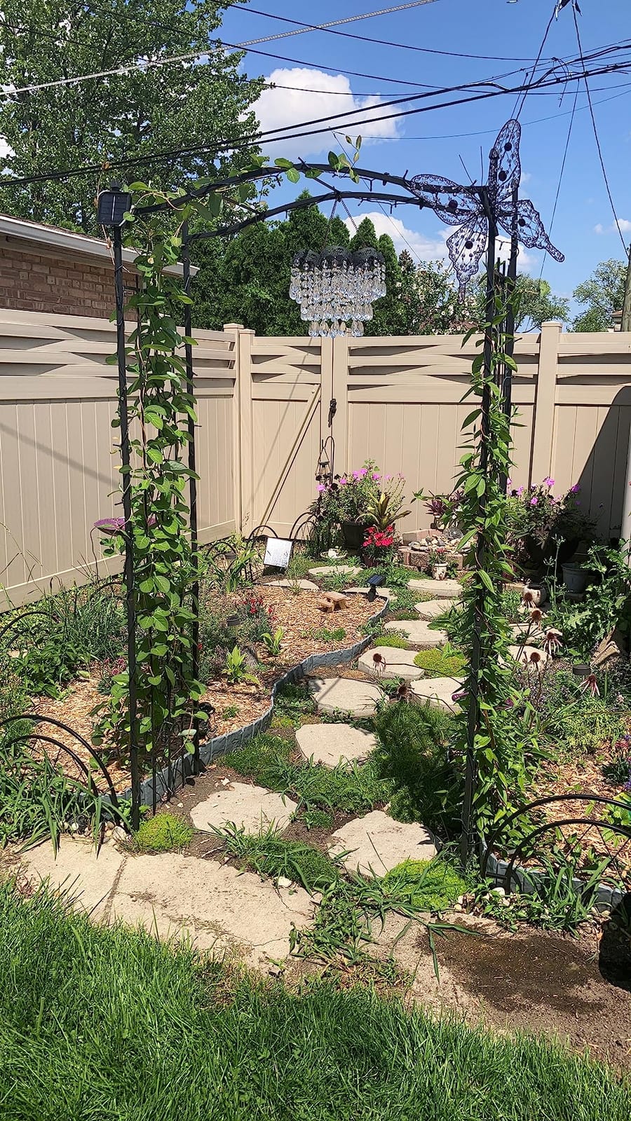 Best Choice Products 92in Steel Garden Arch Arbor Trellis for Outdoor, Yard, Garden, Climbing Plants w/Decorative Wire Lattice - Black customer photo 1