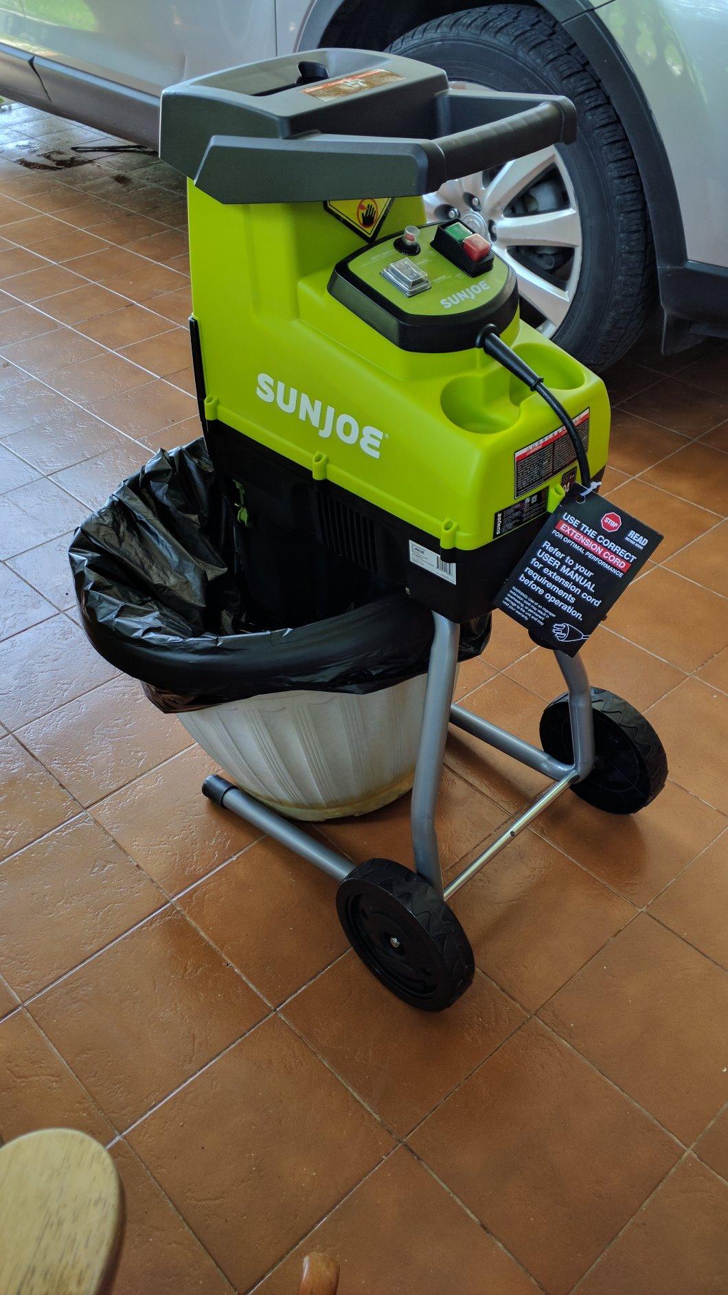 Sun Joe Wood Chipper Shredder and Waste Shredding Machine, CJ603E customer photo 2