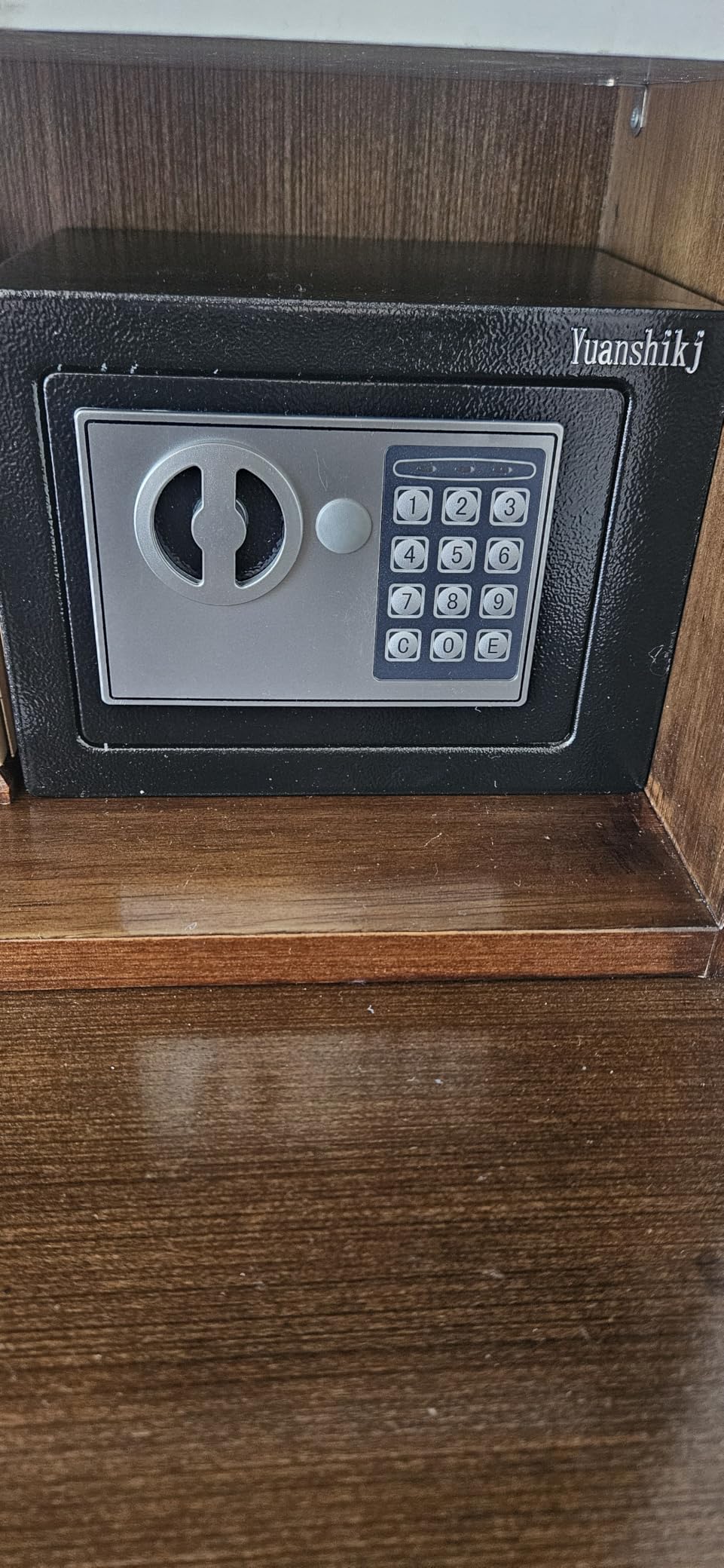 Yuanshikj Small Steel Security Safe Box with Keypad,Key;0.23 CuFt, Black customer photo 1