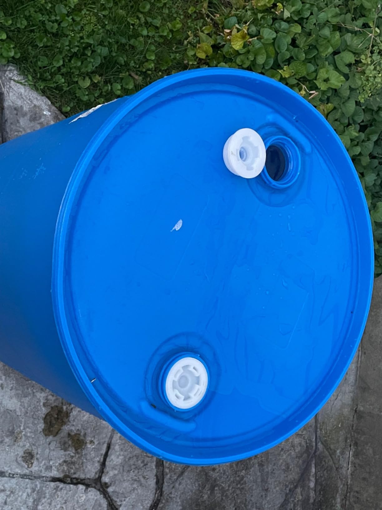 55 Gallon Blue Water Barrel | Solid Mold |2 Inch Bung Holes, Good for Long Term Drinking Water Use | BPA Free customer photo 2