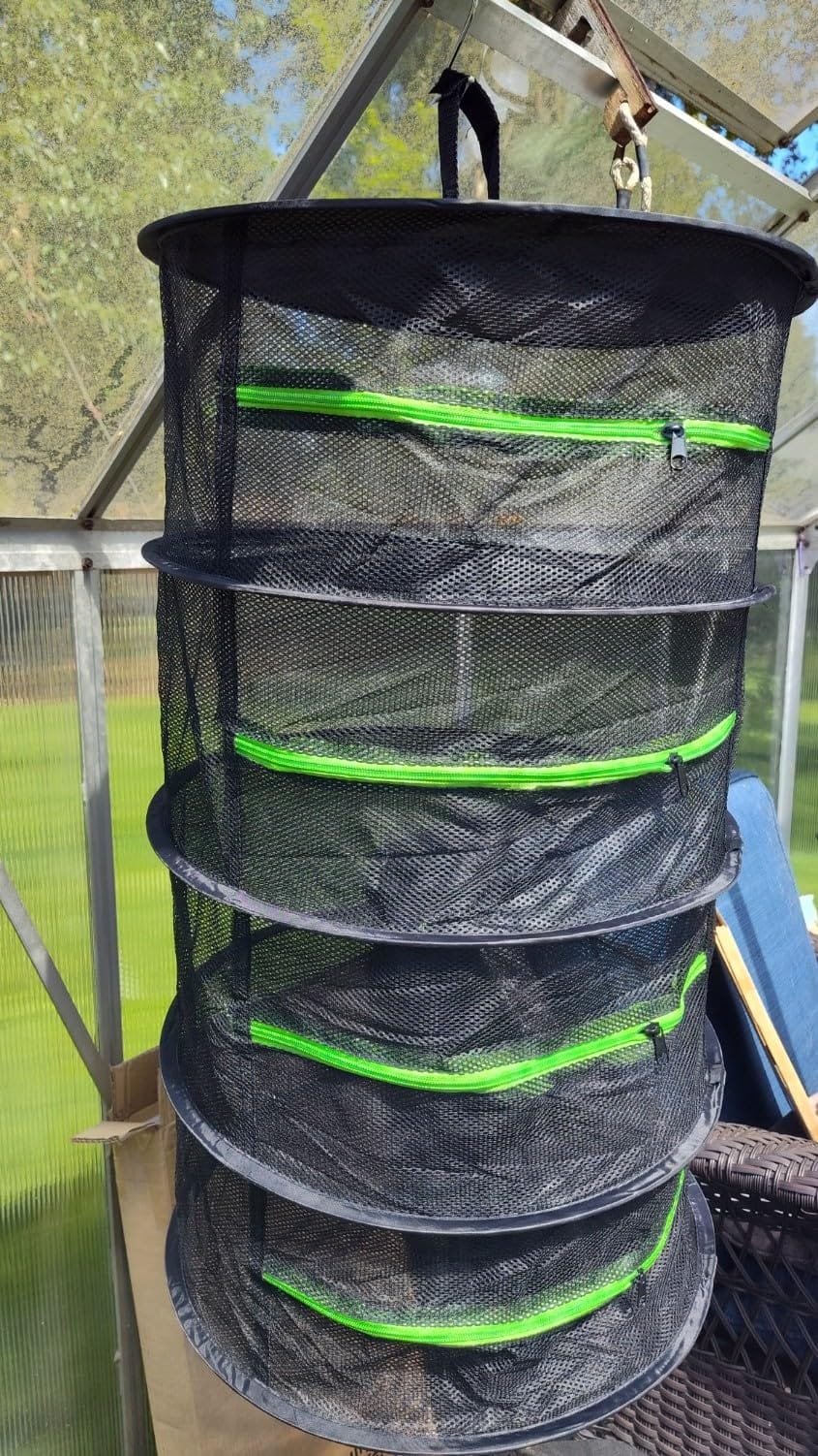 2ft Herb Drying Rack Net Mesh with Green Zippers Hydroponics,Bonus Hook Drying Rack Herbs for Plant Bud Seed, Mesh Hanging Plant Dry,Herb Dry Net for Garden (8 Layer, Zipper Style) customer photo 1