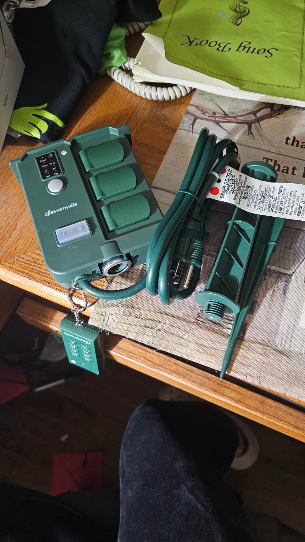 DEWENWILS Outdoor Power Stake Timer with Remote Control, Dusk to Dawn Timer customer photo 2