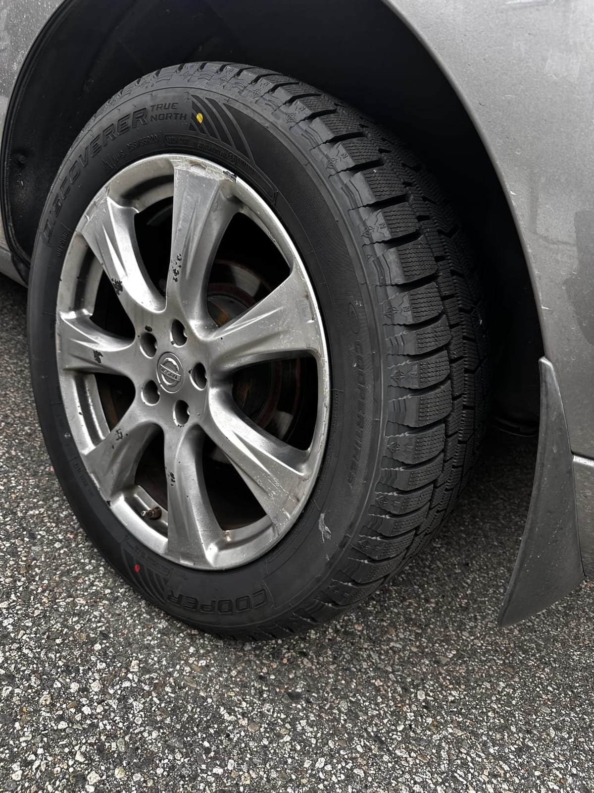Cooper Discoverer True North Winter 235/65R17 104T Tire customer photo 2