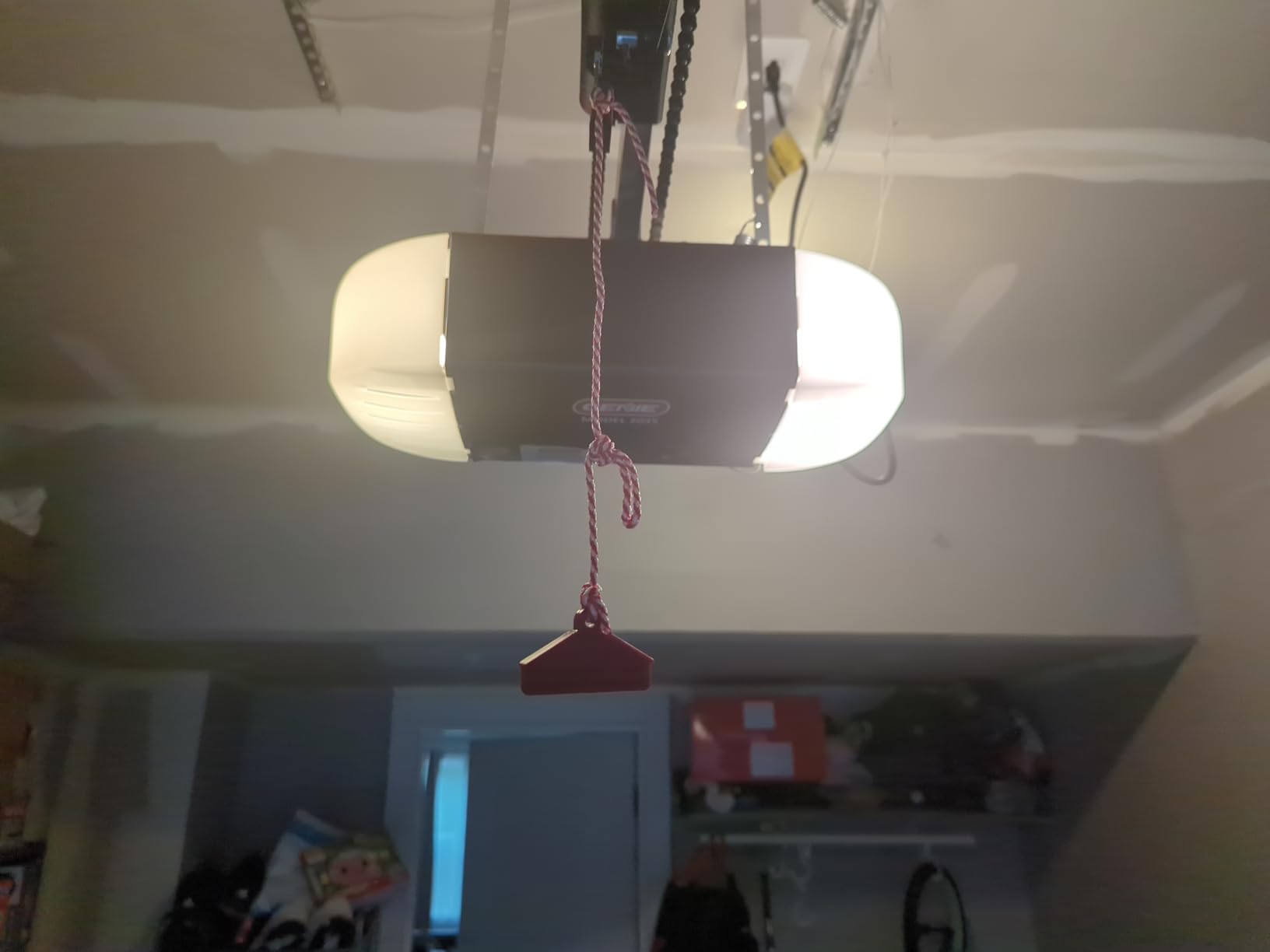 Genie Chain Drive 550 Garage Door Opener, Heavy Duty Chain Drive Opener, Model 2035-TKO customer photo 2