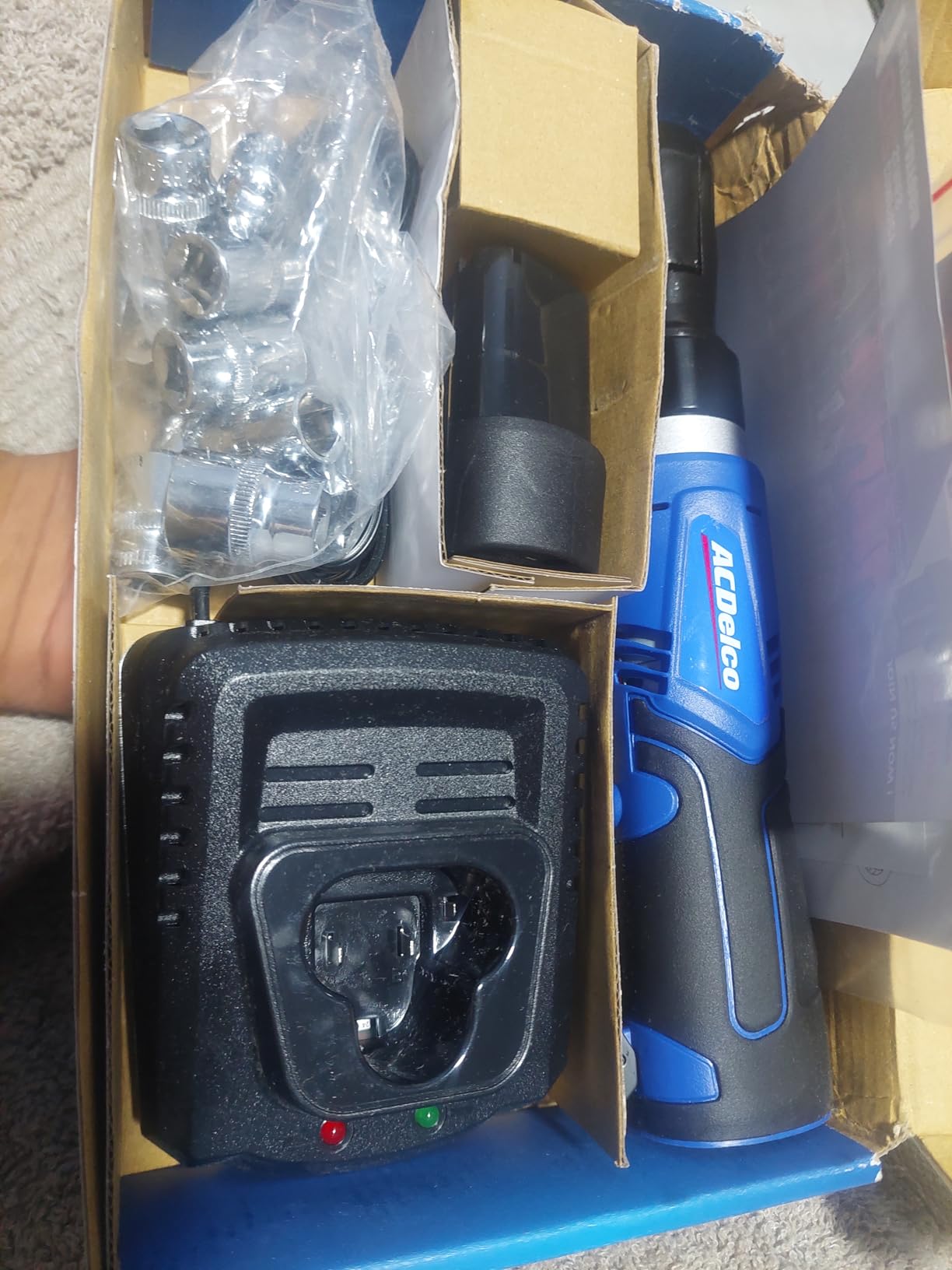 ACDelco ARW1209P G12 Series 12V Li-ion Cordless 3/8” 45 ft-lbs. Ratchet Wrench Tool Kit customer photo 1