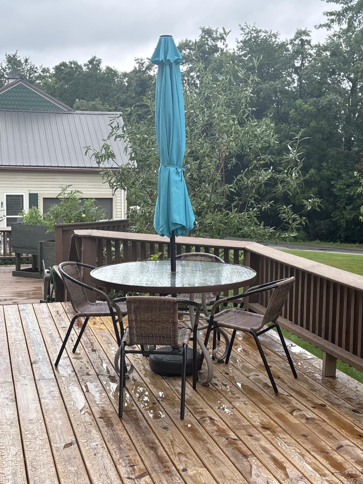 Tempera Patio Market Outdoor Table Umbrella with Push Button Tilt and Crank, Large Sun Umbrella with Sturdy Pole & Fade Resistant Canopy, Easy to Set customer photo 1
