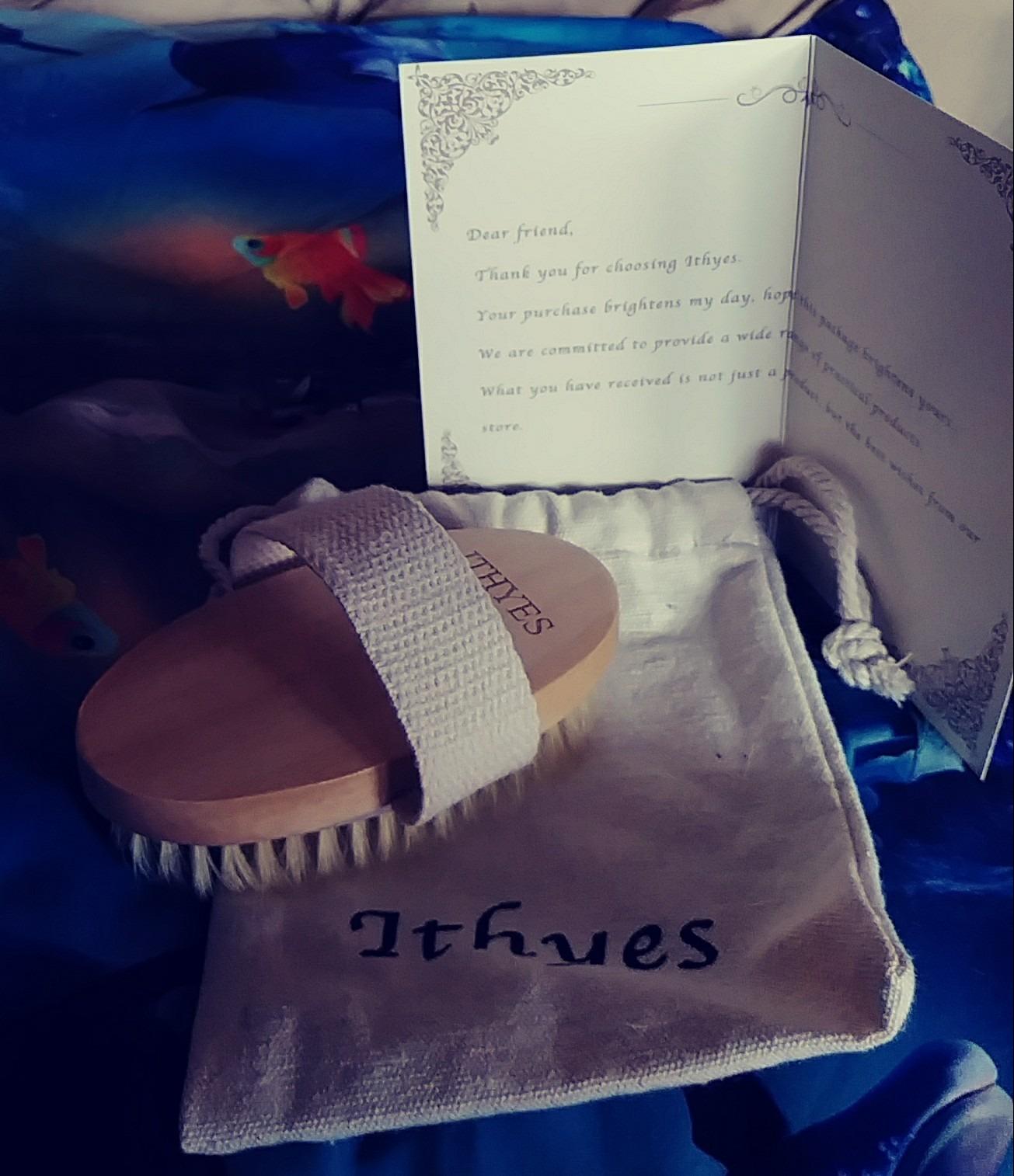 Dry Brushing Body Brush Exfoliating Brush Natural Bristle Bath Brush for Remove Dead Skin Toxins Cellulite,Treatment,Improves Lymphatic Functions,Exfoliates,Stimulates Blood Circulation customer photo 2