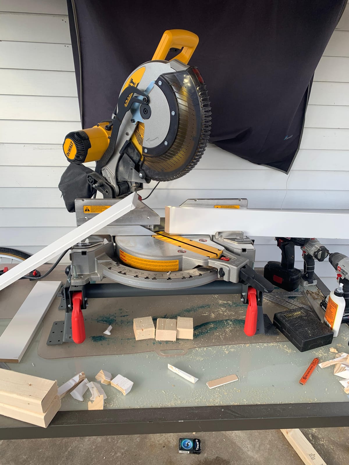 DEWALT Miter Saw, 12-Inch, Double Bevel, Compound, XPS Cutline, 15-Amp (DWS716XPS) customer photo 1