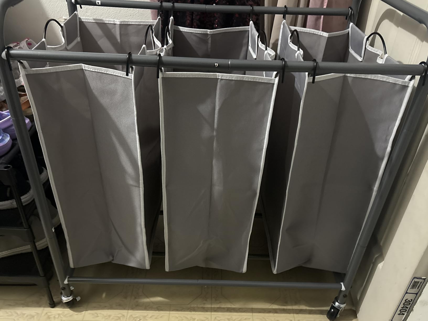 STORAGE MANIAC Laundry Sorter 4 Section, 47.5 Gal (180 L) Laundry Hamper with Wheels, Clothes Divider Basket Sorter, Separator Hamper Cart with Removable Bags, Gray customer photo 1
