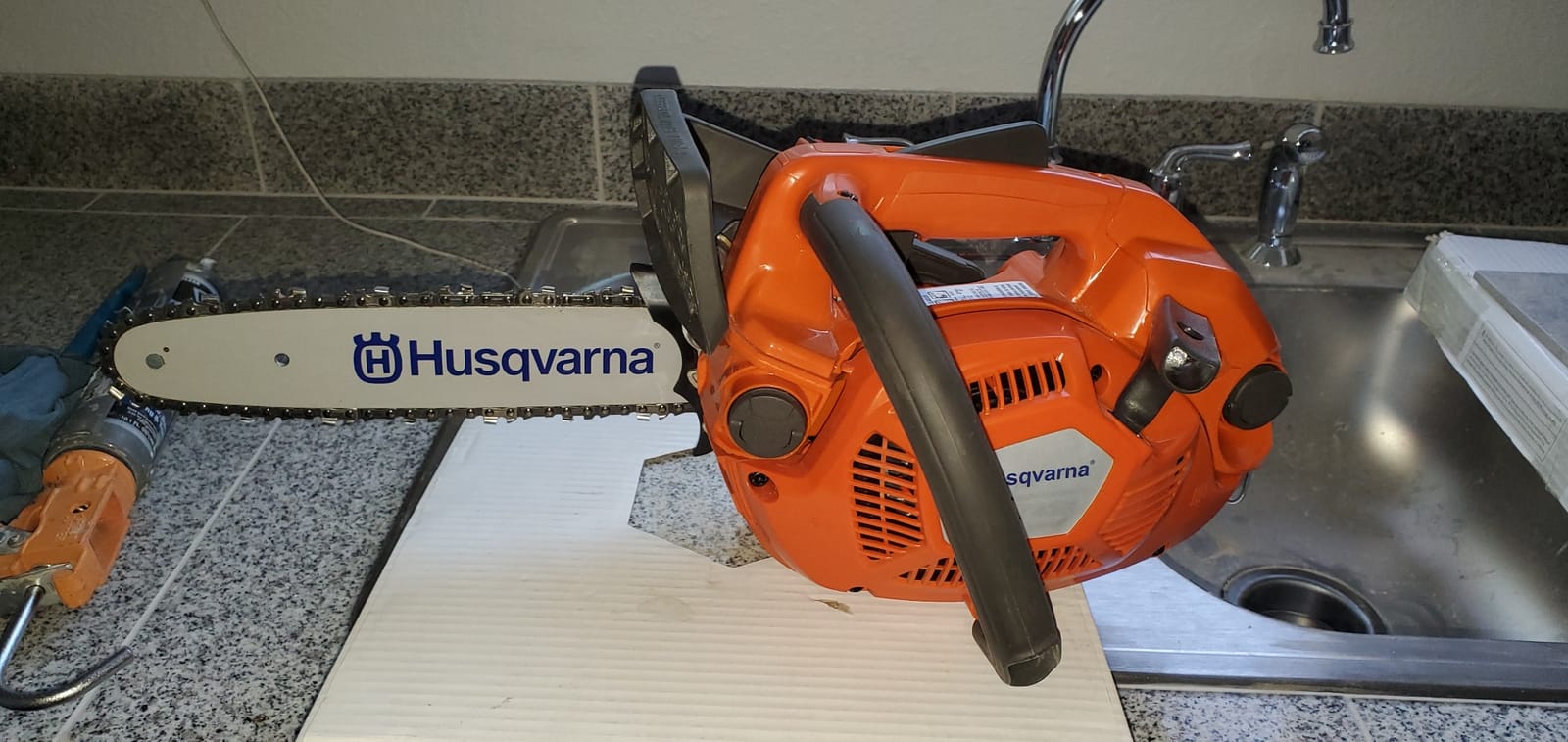 Husqvarna T435 12 in. 35.2cc Top Handle Gas Chainsaw customer photo 1