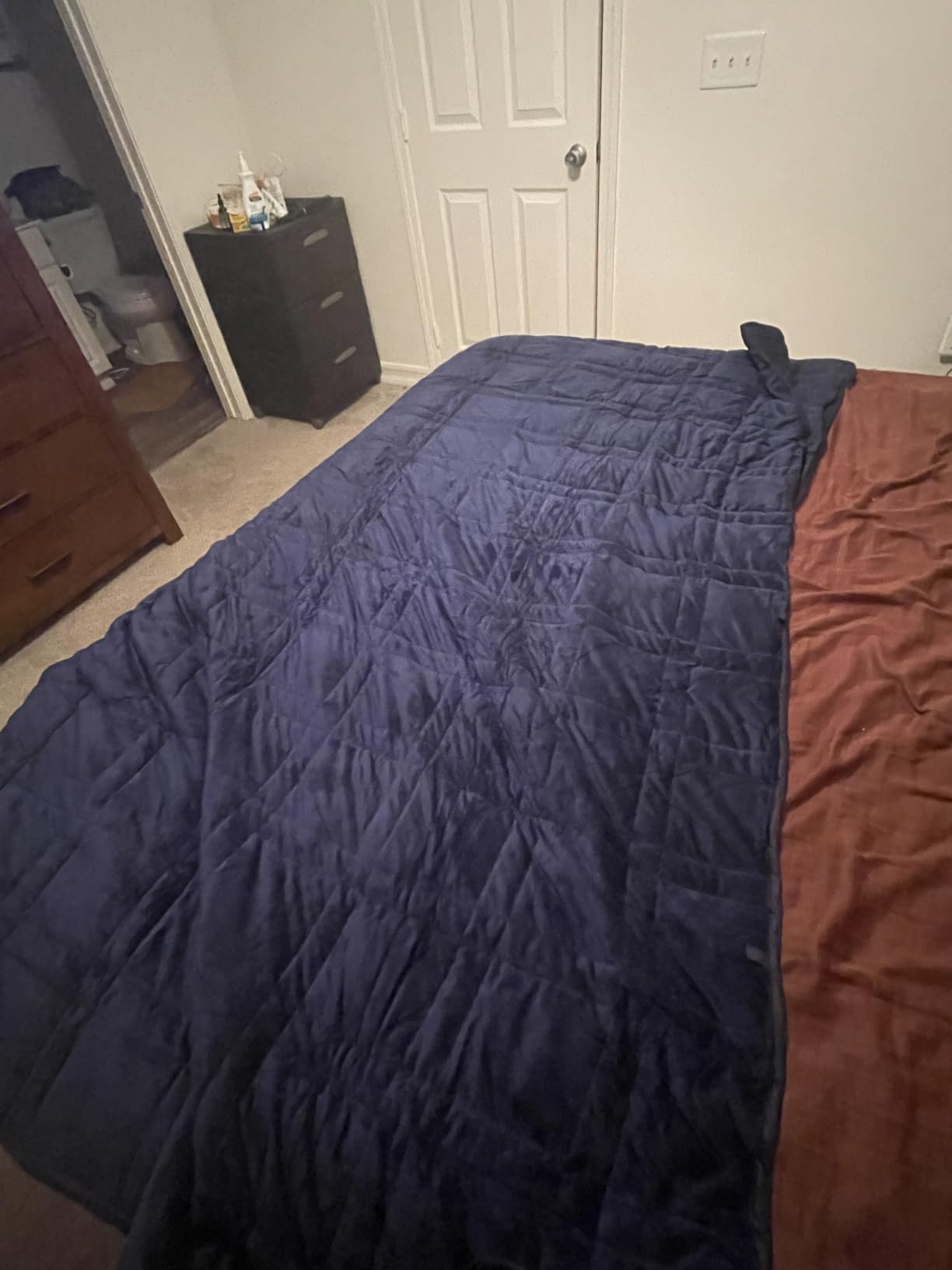 OMYSTYLE King Size Weighted Blanket 20lbs(88''x104'', Double-Sided), Reversible Weighted Blanket with Warm Short Plush and Cool Tencel Fabric for All Season Use - Carry Bag Included customer photo 2