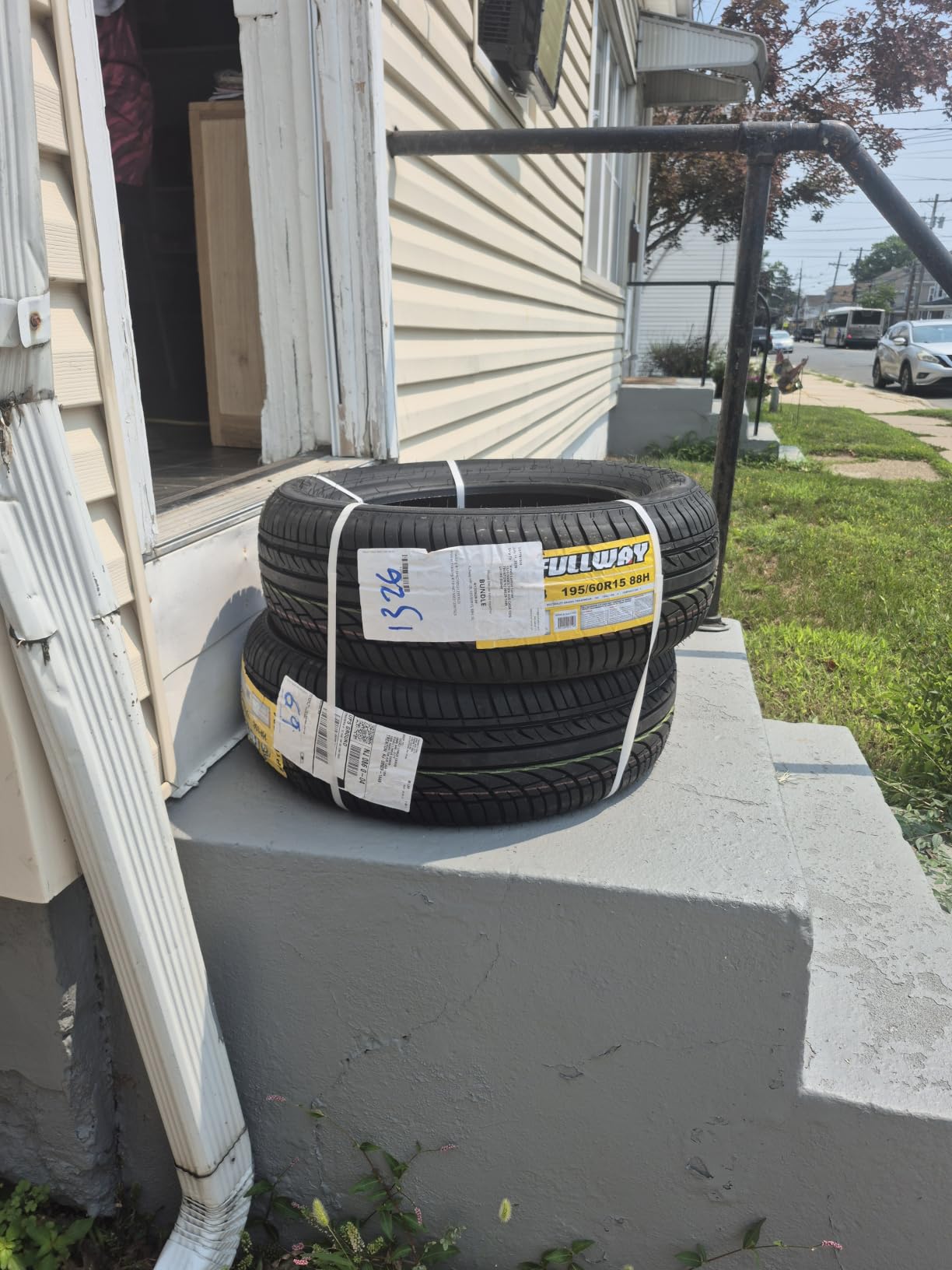 Fullway HP108 245/45ZR20 103W All Season XL 20 inch Tire customer photo 1