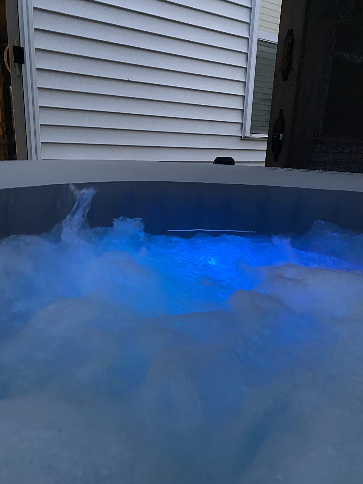 Intex 28439E 4-Person PureSpa 77in X 28in Greywood Deluxe Set customer photo 2