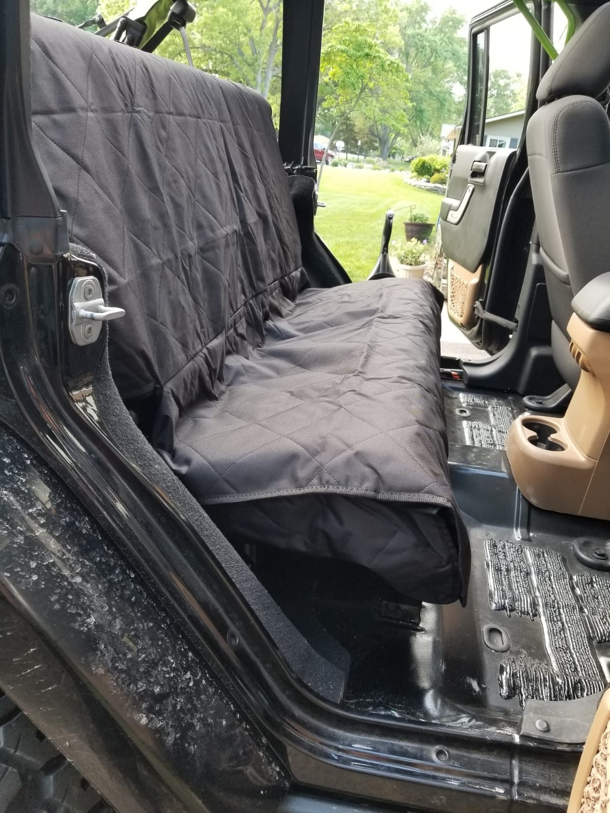 Active Pets Black Car Rear Seat Cover for Dogs, Durable Waterproof & Scratch Resistant Vehicle Backseat Protector, Nonslip Dog Accessory & Pet Protection for Back Seats, Machine Washable customer photo 2