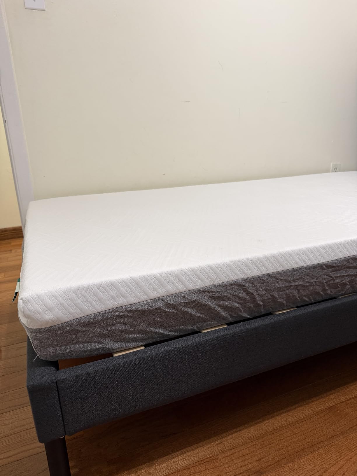 Novilla Bliss Queen Size Mattress, 12 Inch Gel Memory Foam Mattress Queen customer photo 1
