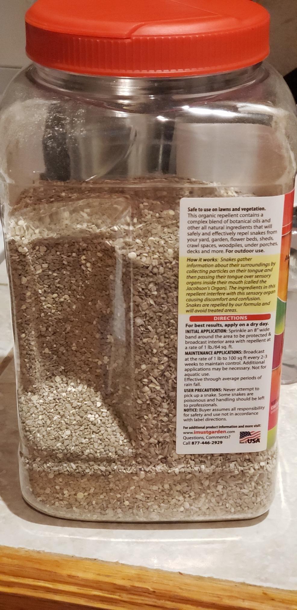 I Must Garden Snake Repellent: Powerful All-Natural Protection – 5 lb. Granular Shaker Jar customer photo 1