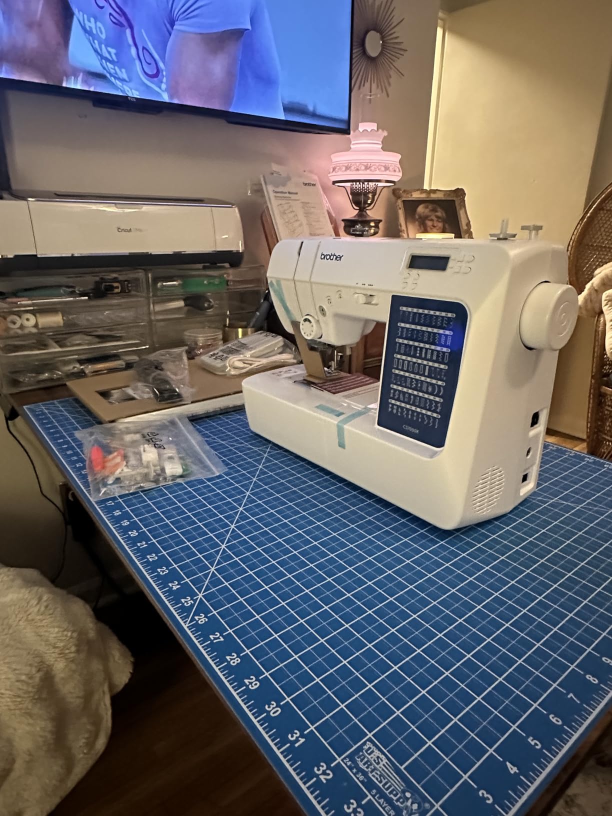Brother CS7000X Sewing and Quilting Machine LCD Display customer photo 2