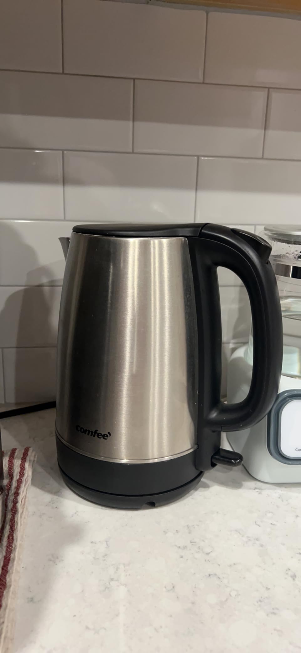 Comfee 1.7L Stainless Steel Electric Tea Kettle, BPA-Free Hot Water Boiler, Cordless with LED Light, Auto Shut-Off and Boil-Dry Protection, 1500W Fast Boil customer photo 2