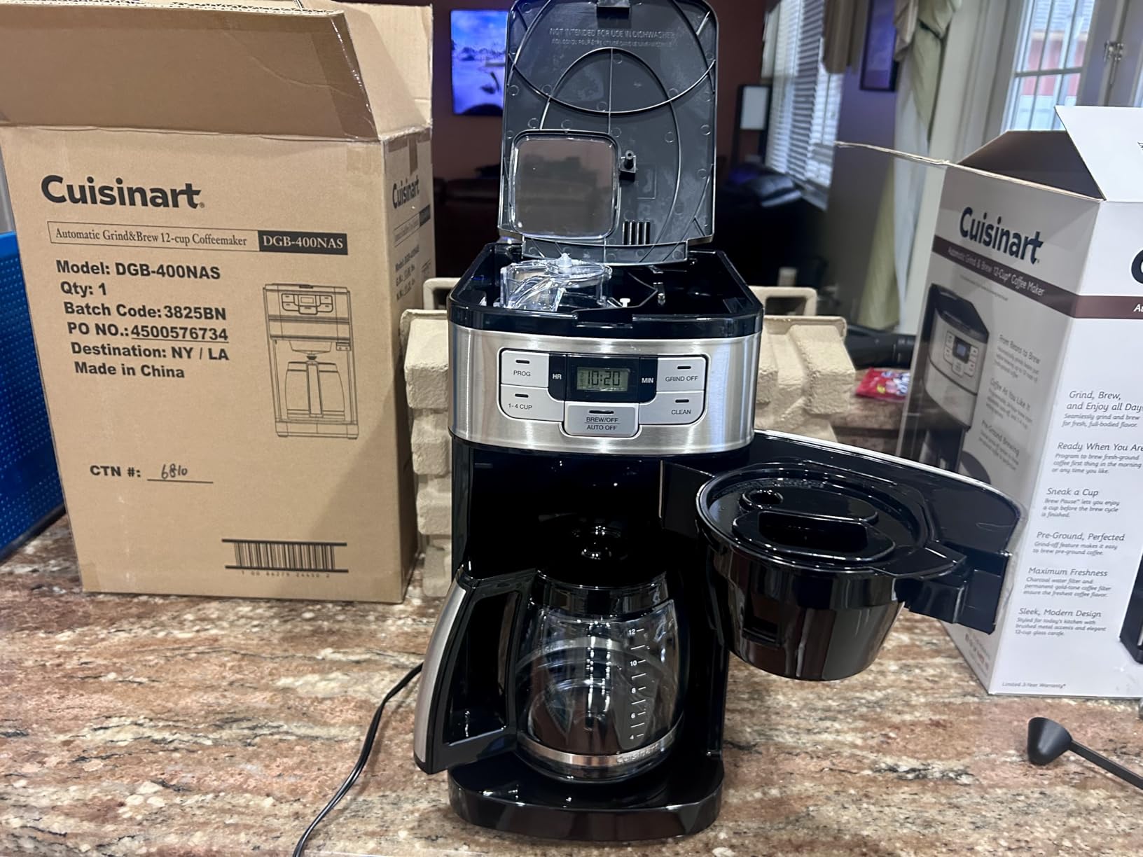 Cuisinart Automatic Grind & Brew 12-Cup Coffee Maker with Blade Grinder, Programmable Coffee Machine Glass Carafe with 1-4 Cup Setting, Brew Pause, Grind-Off Option, DGB-400NAS, Black/Stainless Steel customer photo 1