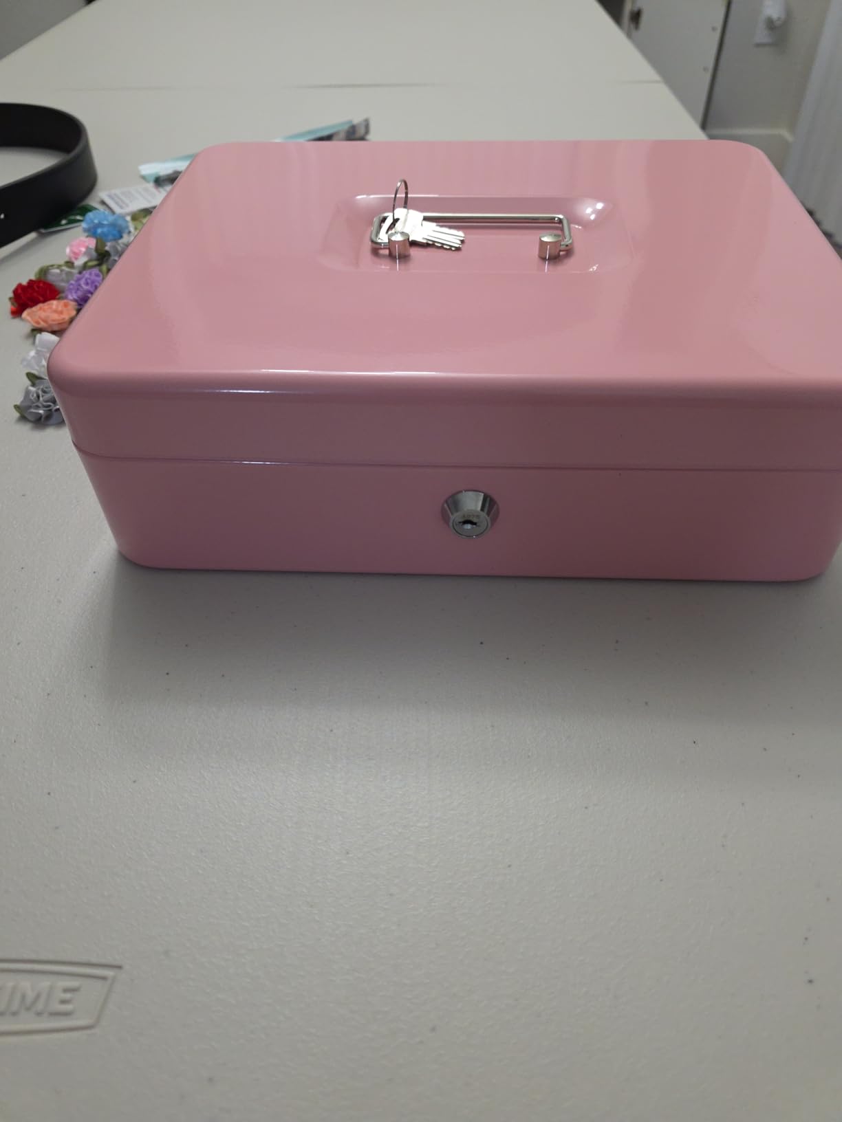 xydled Cash Box with Key Lock, Metal Money Box, Safe Storage box, Pink customer photo 1