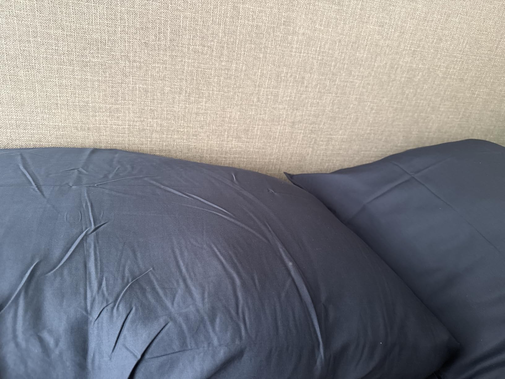 BEDELITE Cooling Pillow Cases Queen Size Set of 2, Rayon from Bamboo, Grey customer photo 2